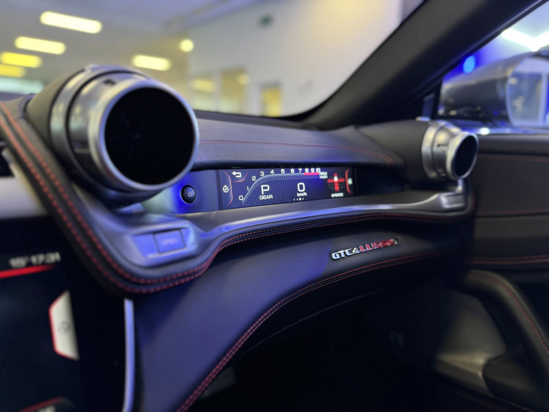 Ferrari GTC4 Lusso GTC4Lusso T 3.9 V8 I Pano-dak I Lift I Passenger D — photo 9