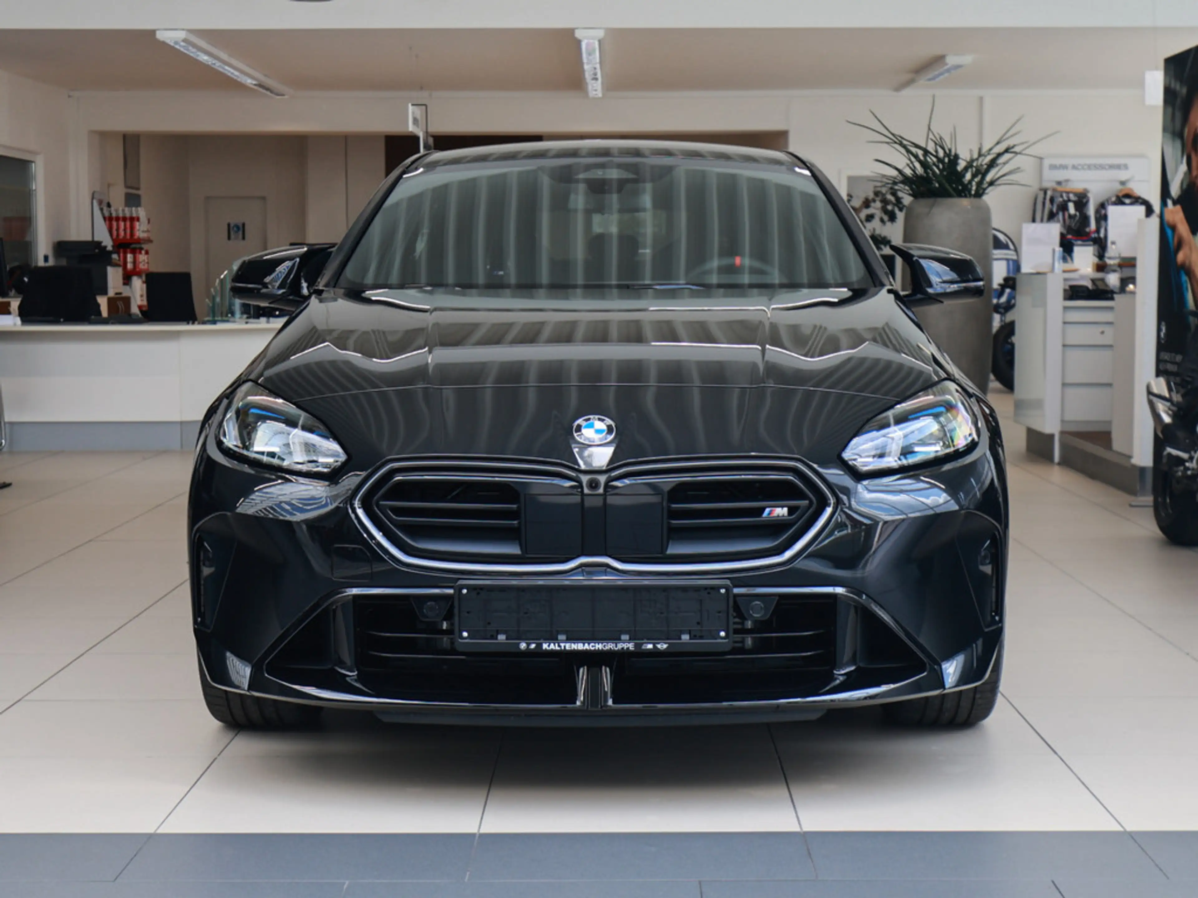 BMW 135 M xDrive 360° LED HUD NAVI H/K KAMERA SHZ — photo 3