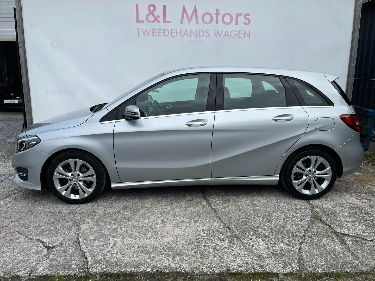 Mercedes-Benz B 180 Automaat*LED NAVI PDC CRUISE ALU 17"* Plateado - 2