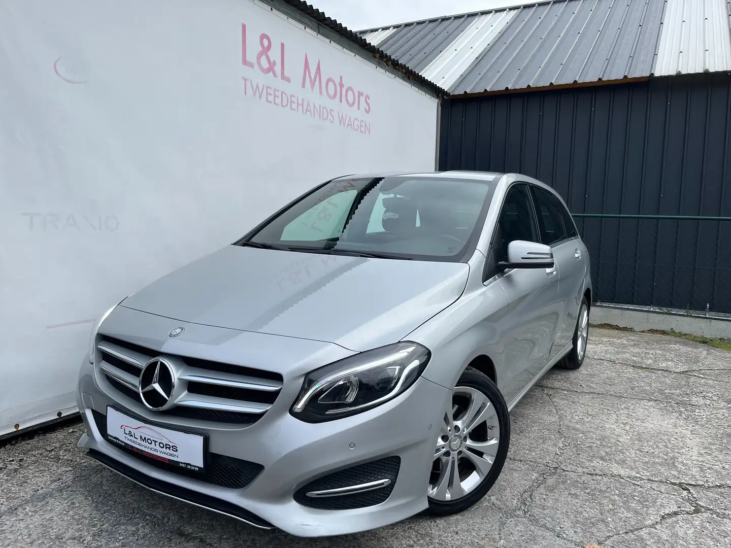 Mercedes-Benz B 180 Automaat*LED NAVI PDC CRUISE ALU 17"* Plateado - 1