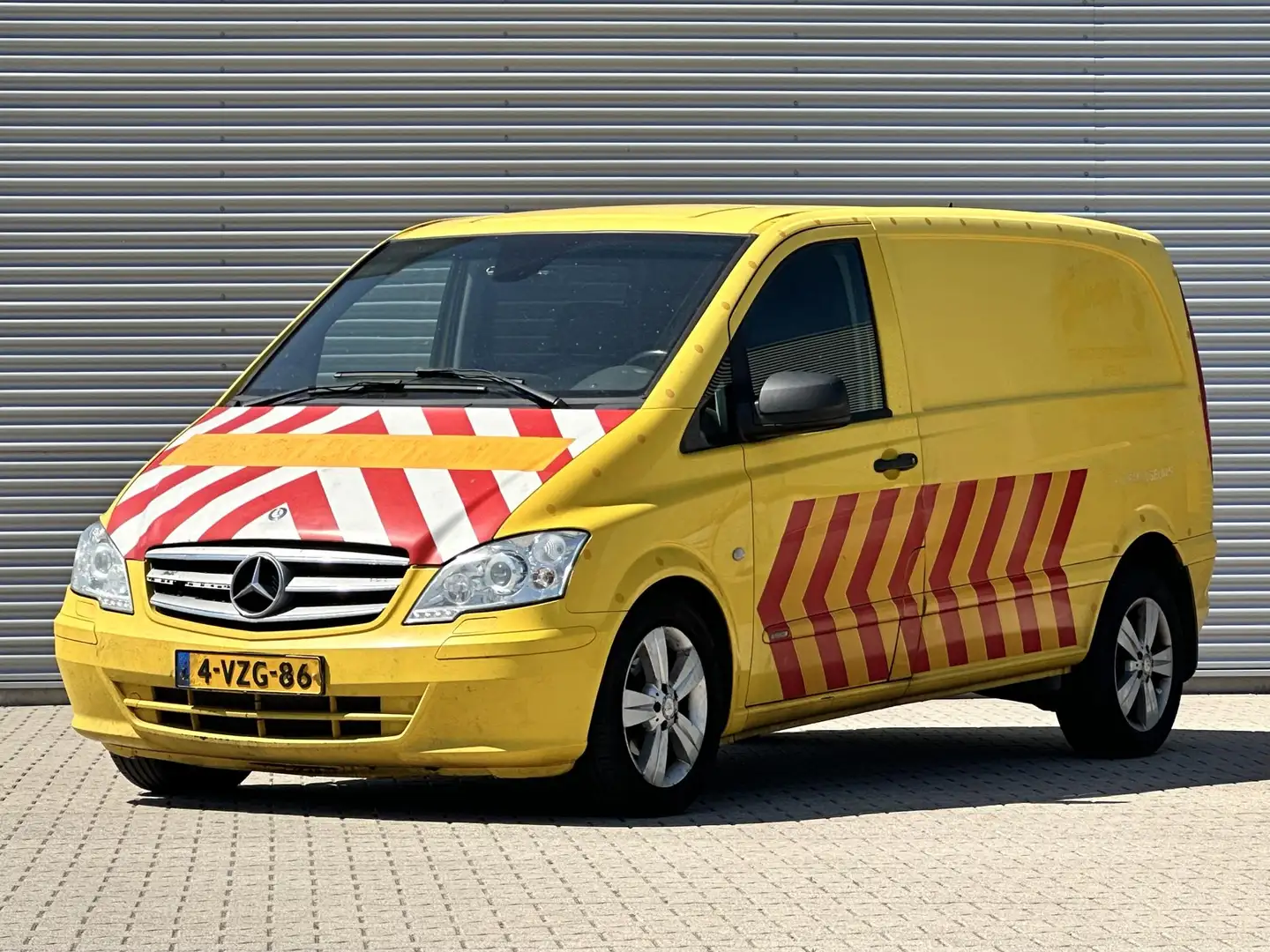 Mercedes-Benz Vito 122 3.0 CDI 320 Lang Luxe automaat Giallo - 1