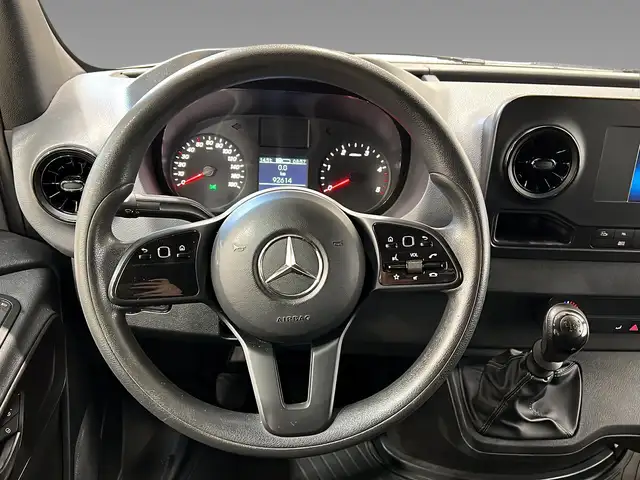 Mercedes-Benz Sprinter view 14