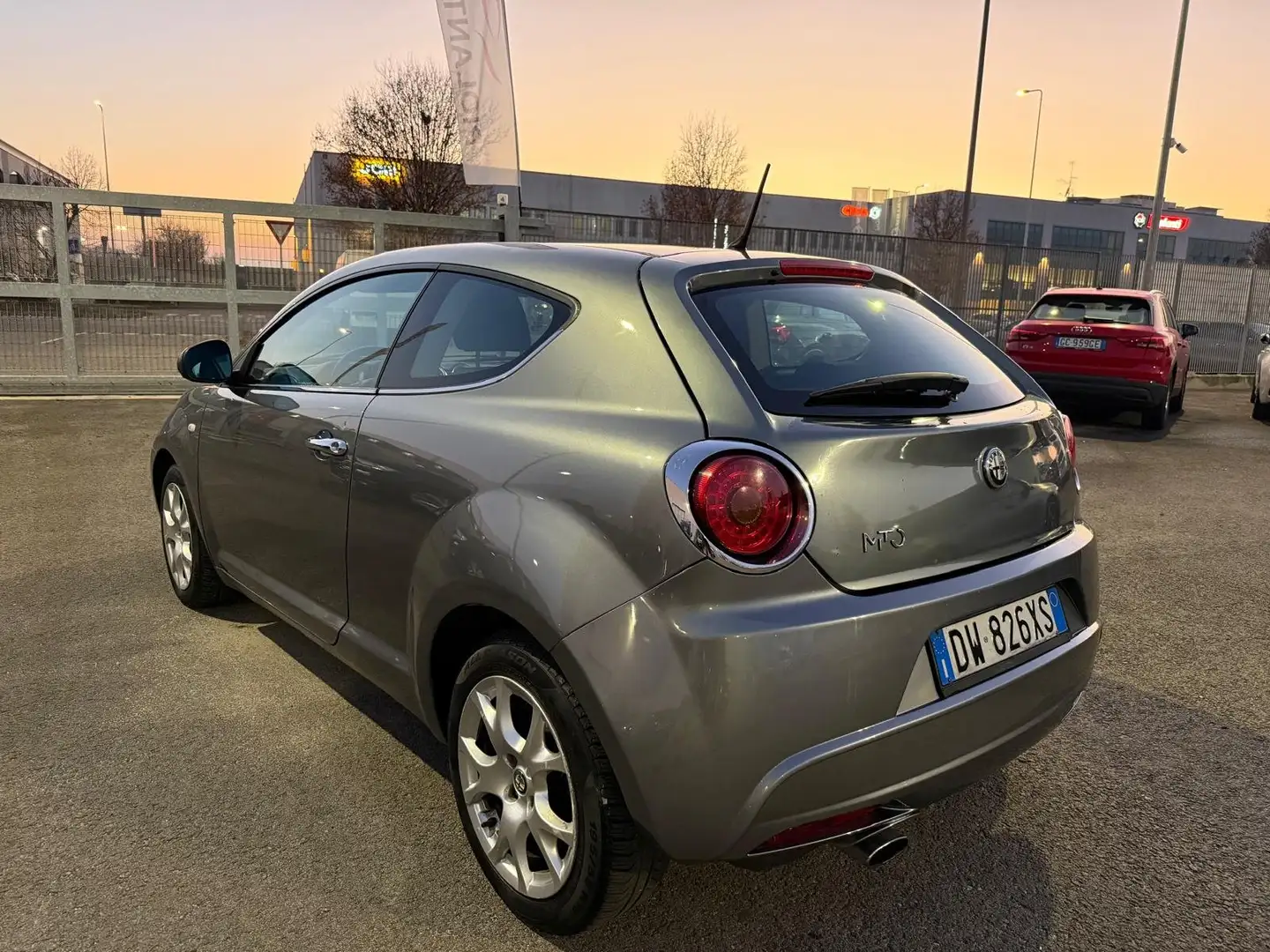 Alfa Romeo MiTo MiTo 1.6 jtdm NEOPATENTATI Distinctive 120cv Gris - 2