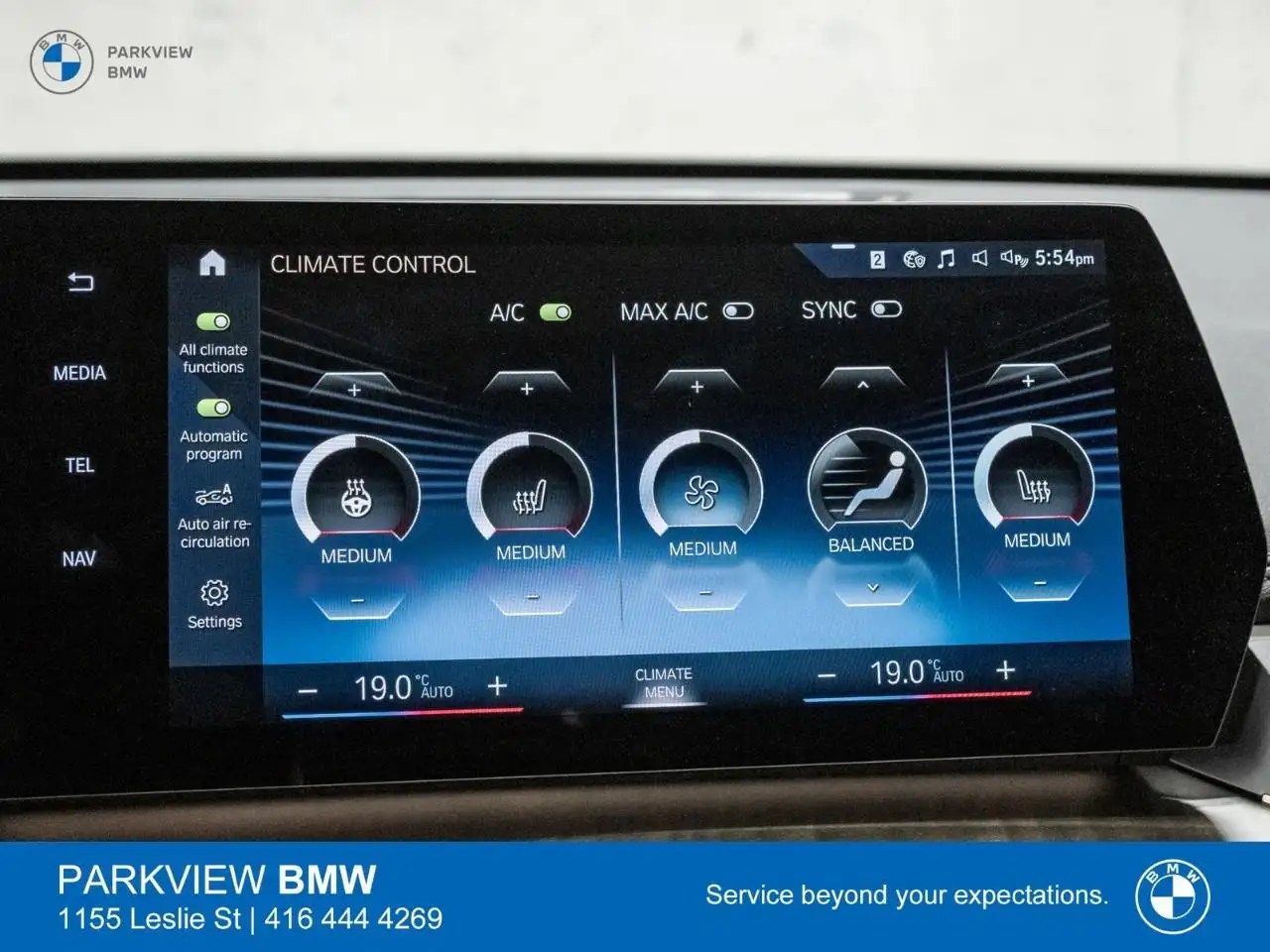 BMW X1 photo BMW X1