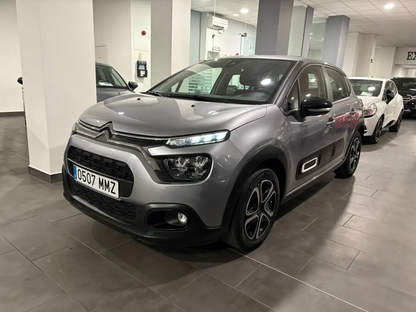 Citroen C3 1.5BlueHDi S&S Plus 100 Gris - 1