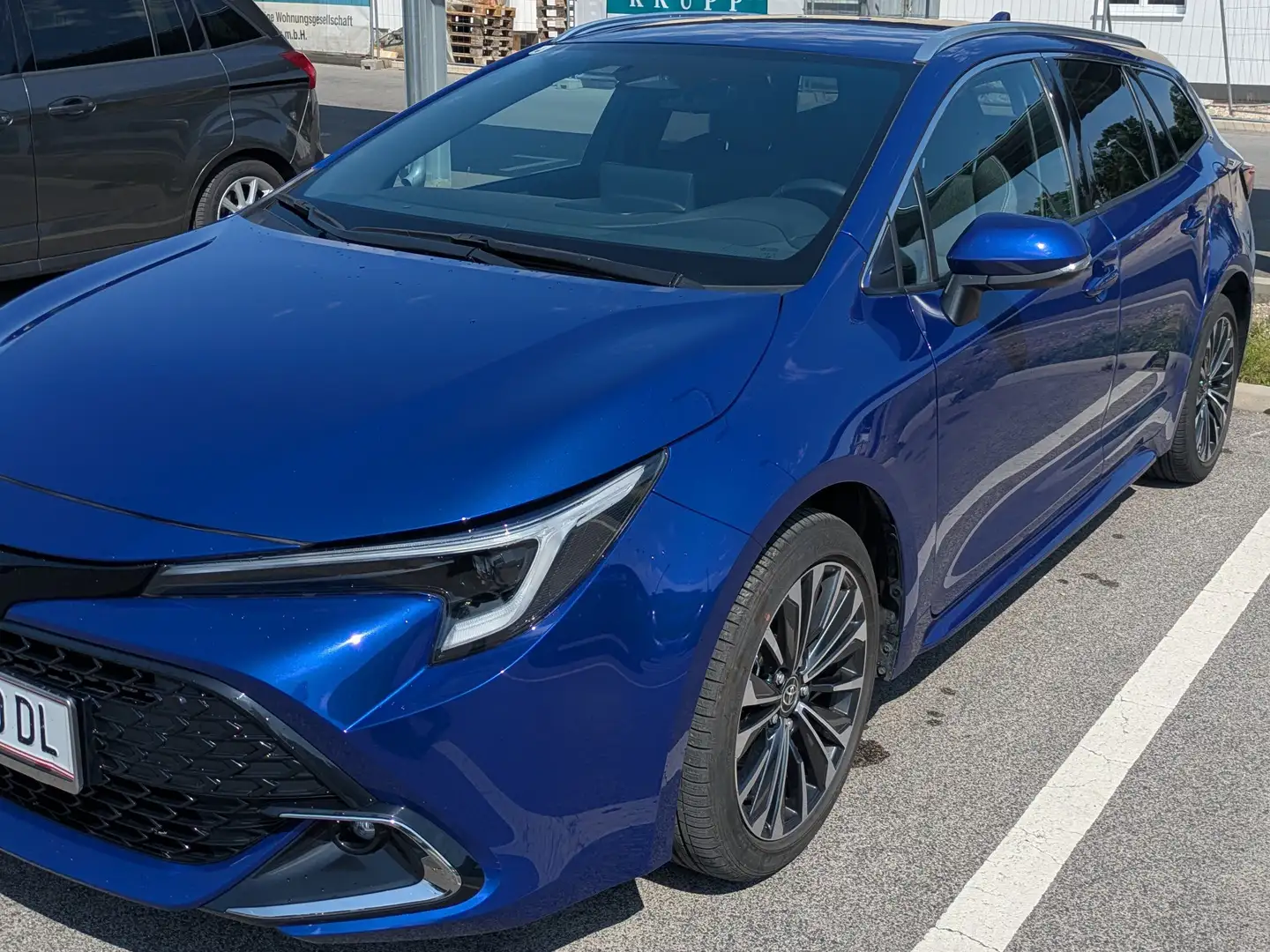 Toyota Corolla Corolla 1,8 Hybrid Touring Sports Active Drive Blau - 1