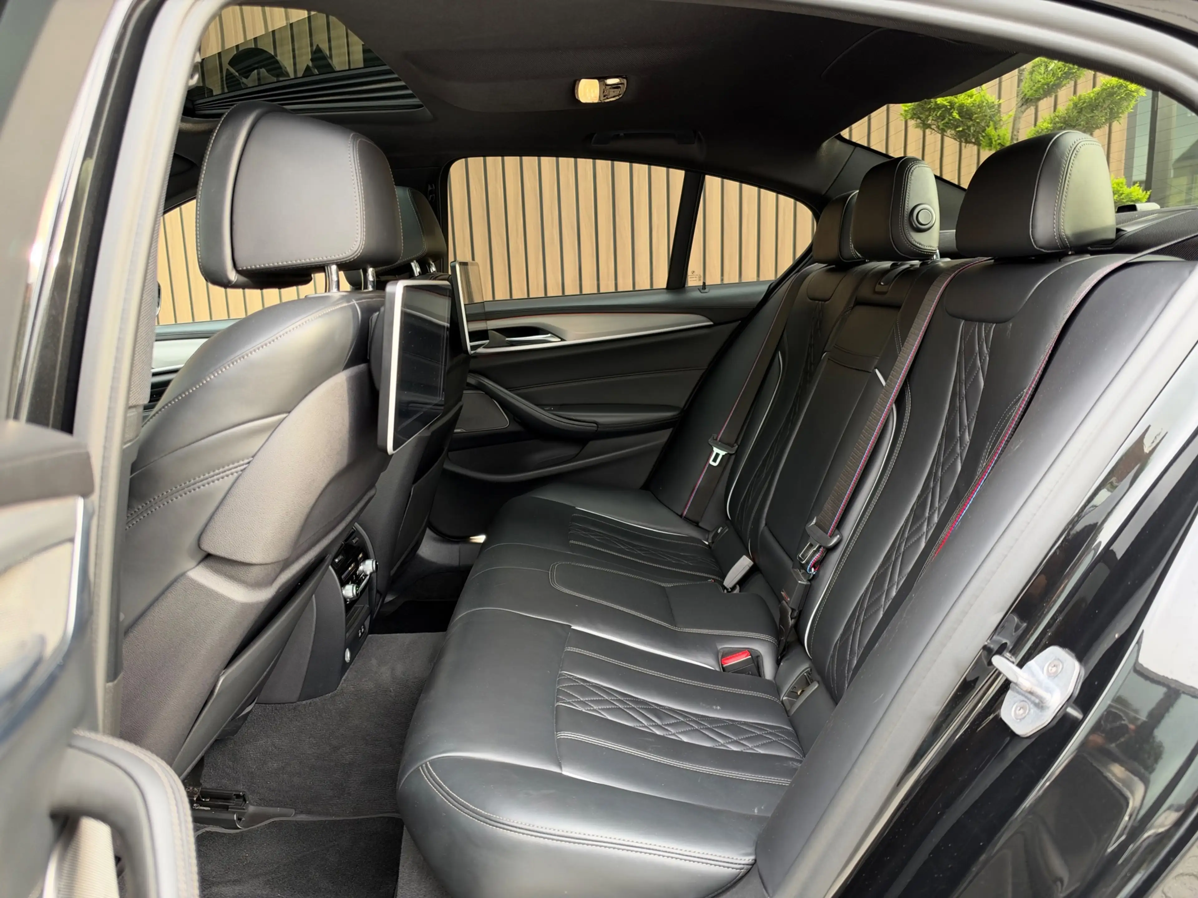BMW M550 5-serie M550i xDrive High Executive LASER HARMAN/K — photo 15