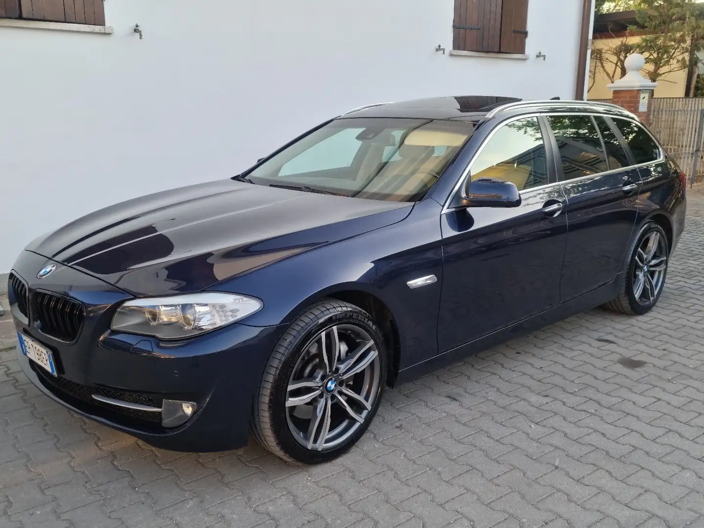 BMW 525 525d 3.0 204 CV Touring Futura Bollo 2024 Pagat Blu/Azzurro - 1