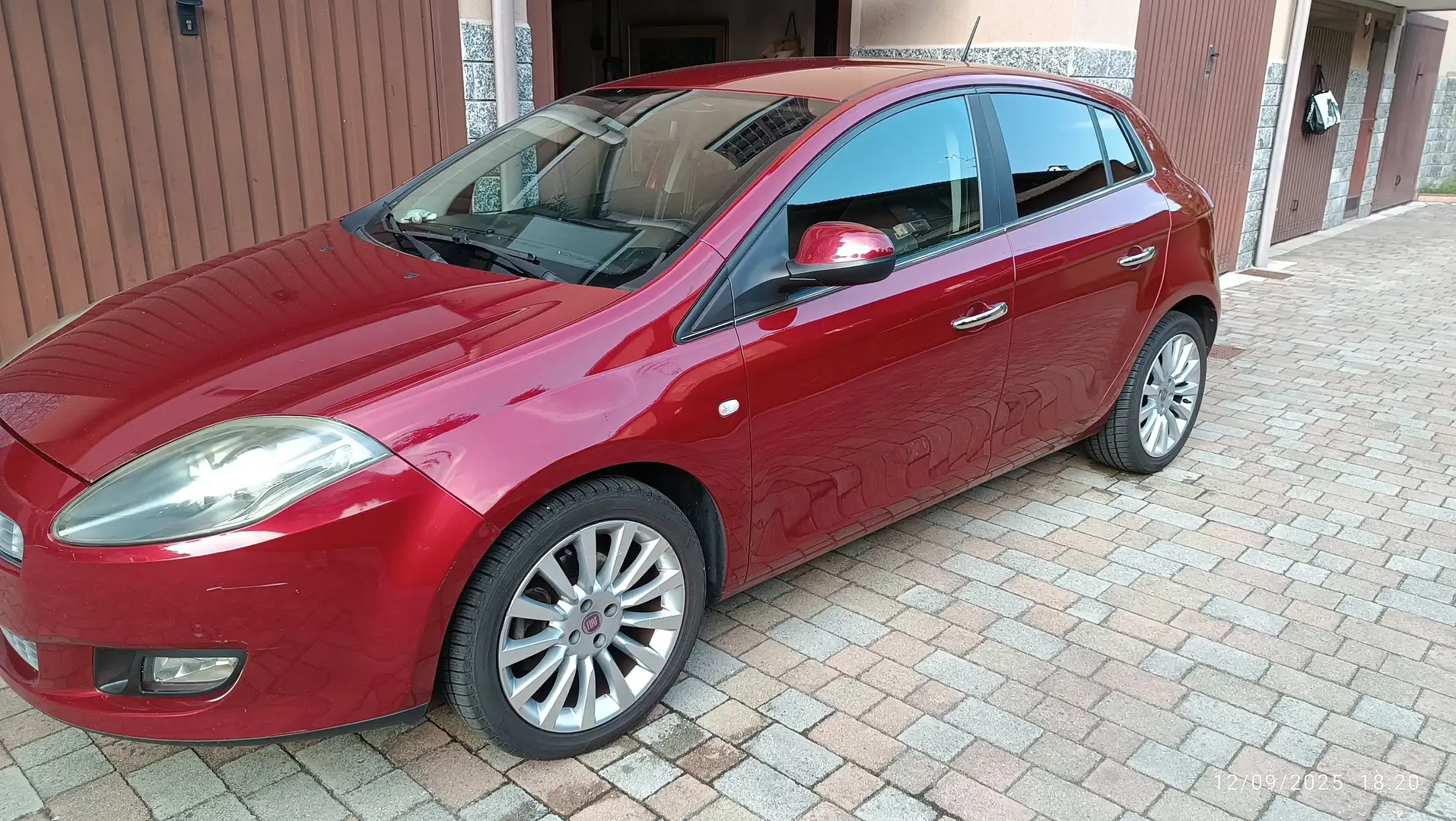 Fiat Bravo 1.6 MJT 16V 120CV DUALOGIC MY LIFE Rosso - 1