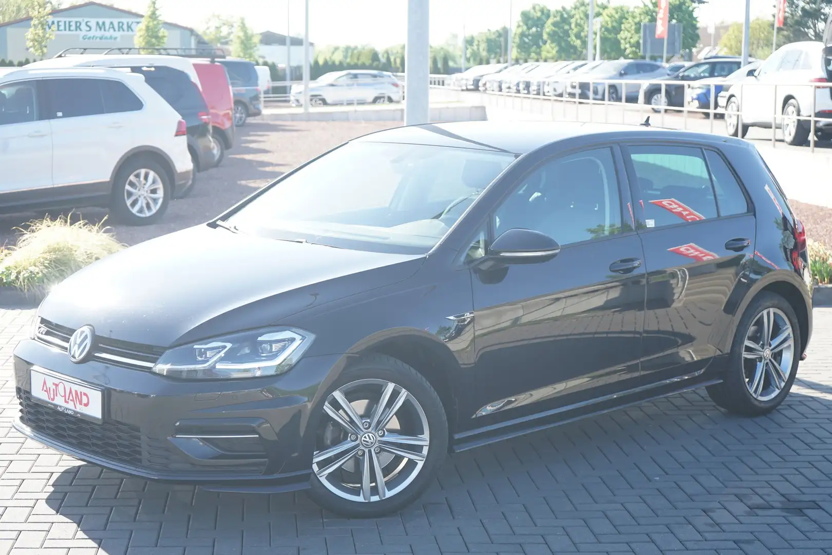 Volkswagen Golf VII 1.4 TSI R-Line VC LED ACC Navi Keyless Noir - 2