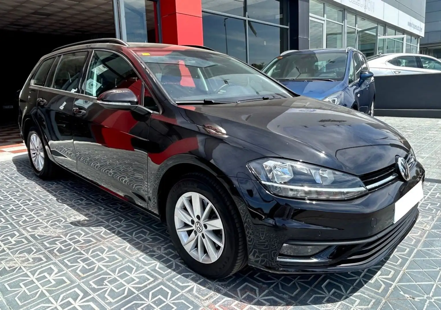 Volkswagen Golf Ready2Go 1.0 TSI 85kW (115CV) Variant Negro - 1