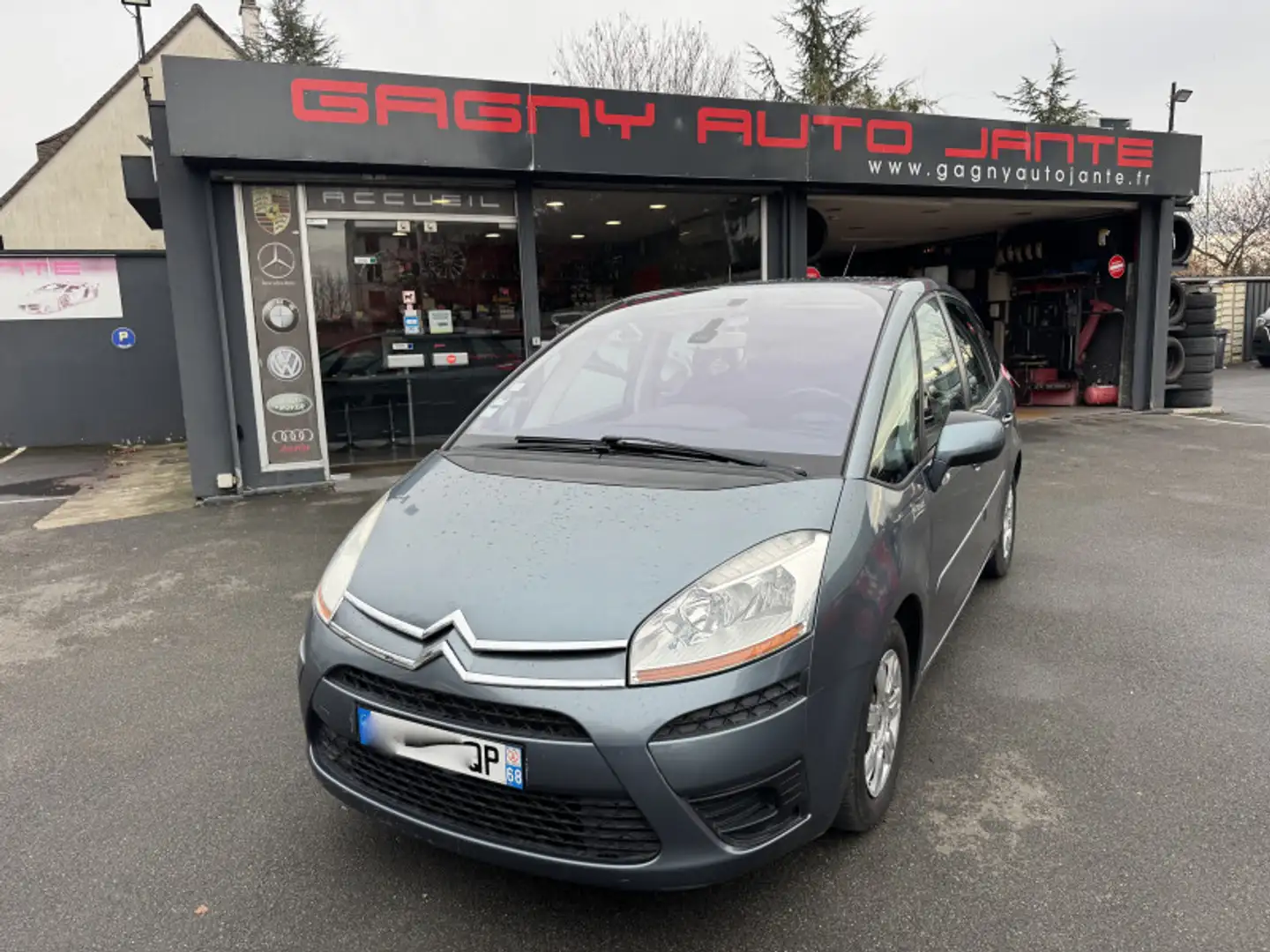 Citroen C4 Picasso 1.6 HDI110 FAP PACK AMBIANCE Gris - 1