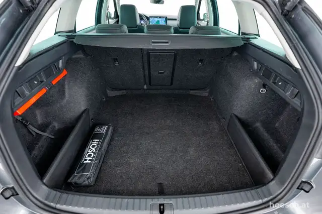Skoda Octavia view 9