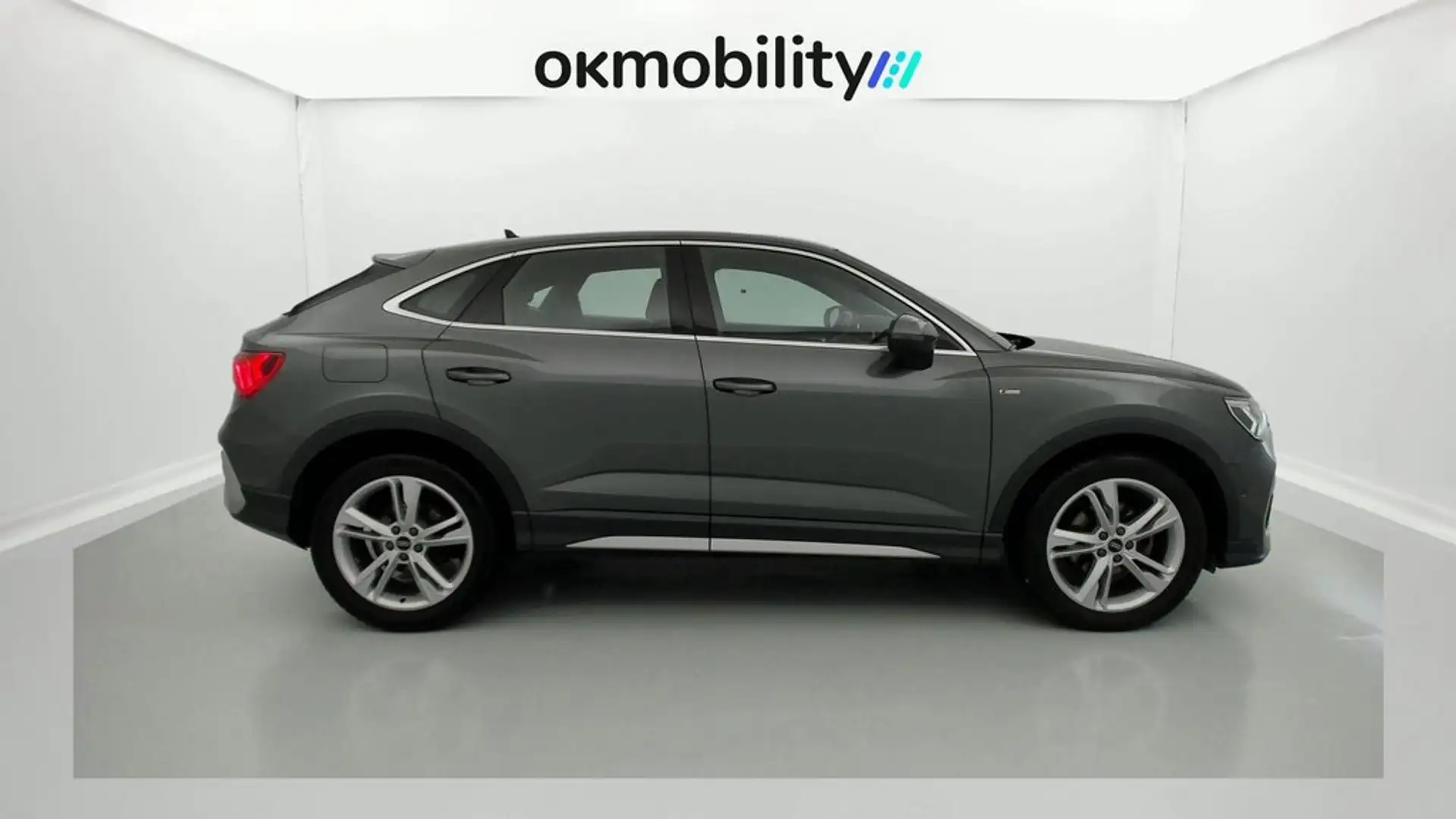 Audi Q3 Sportback 35 TDI S line S tronic Plateado - 2