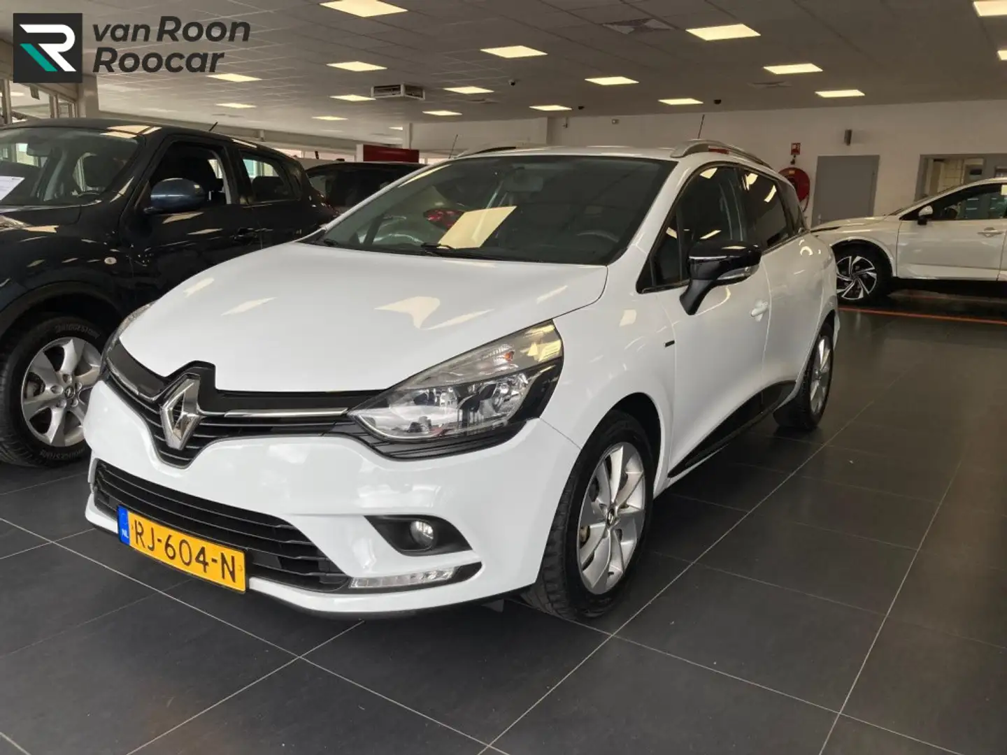 Renault Clio Estate 0.9 TCe Limited Wit - 1