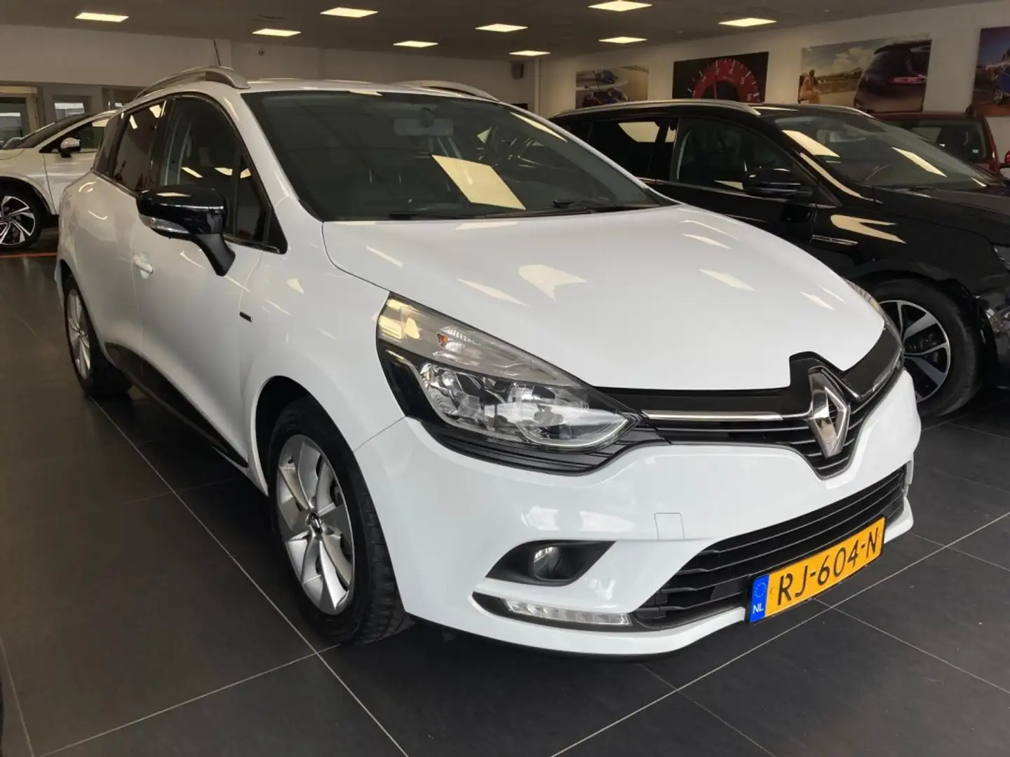 Renault Clio Estate 0.9 TCe Limited Wit - 2