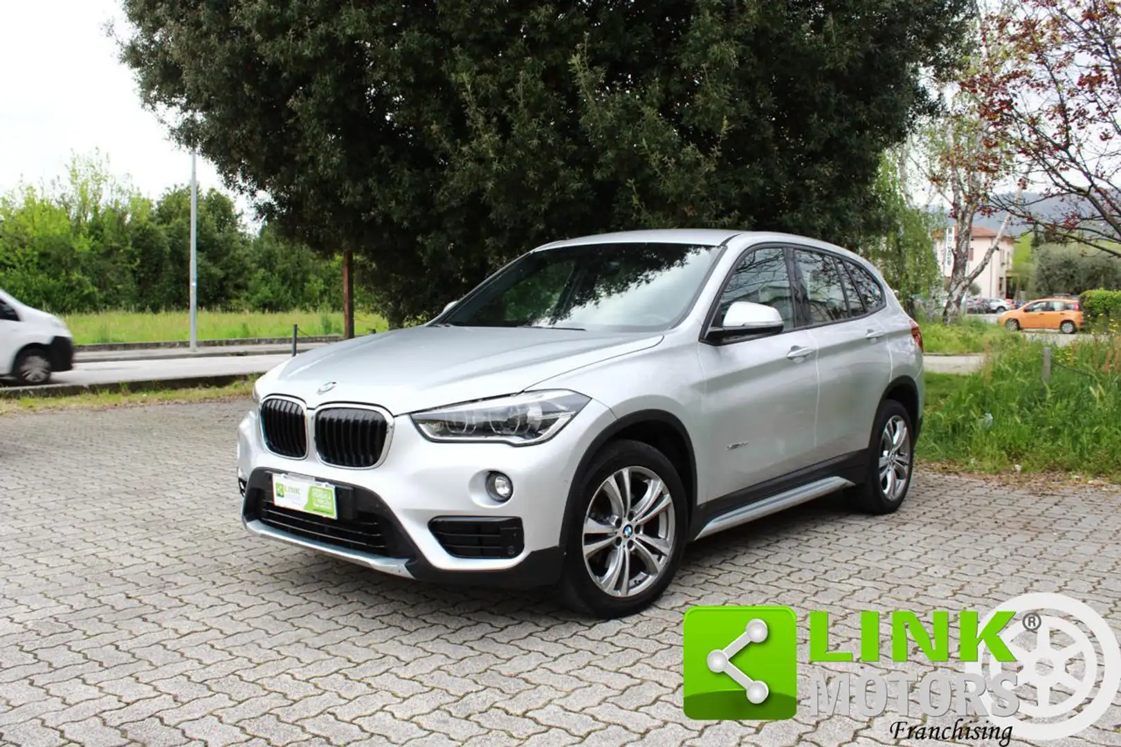 BMW X1 xDrive18d Sport Argento - 2