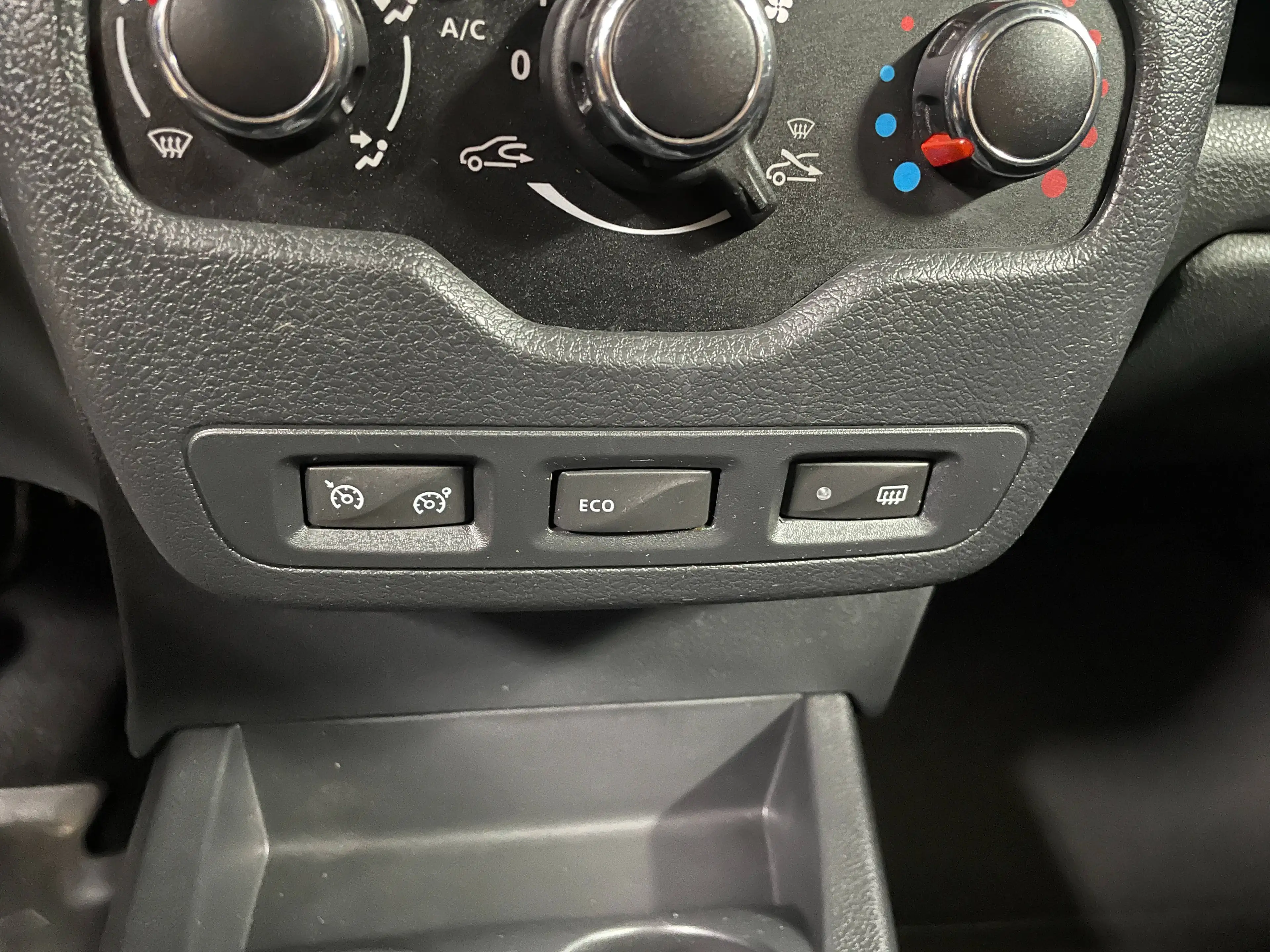 Dacia Dokker Stepway — photo 12