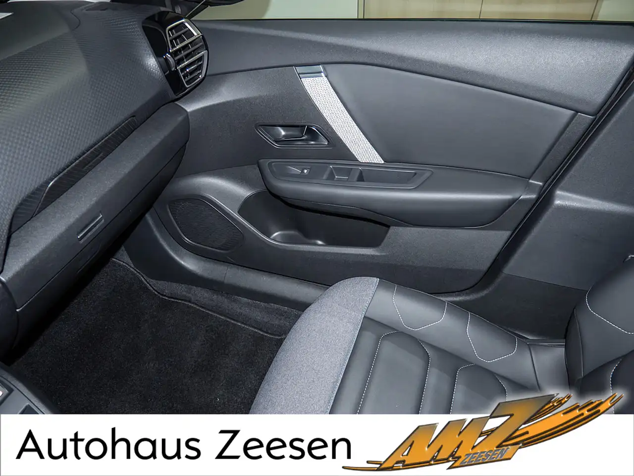 Citroen C4 BlueHDi 130 Max KAMERA PDC NAVI HUD ACC 12