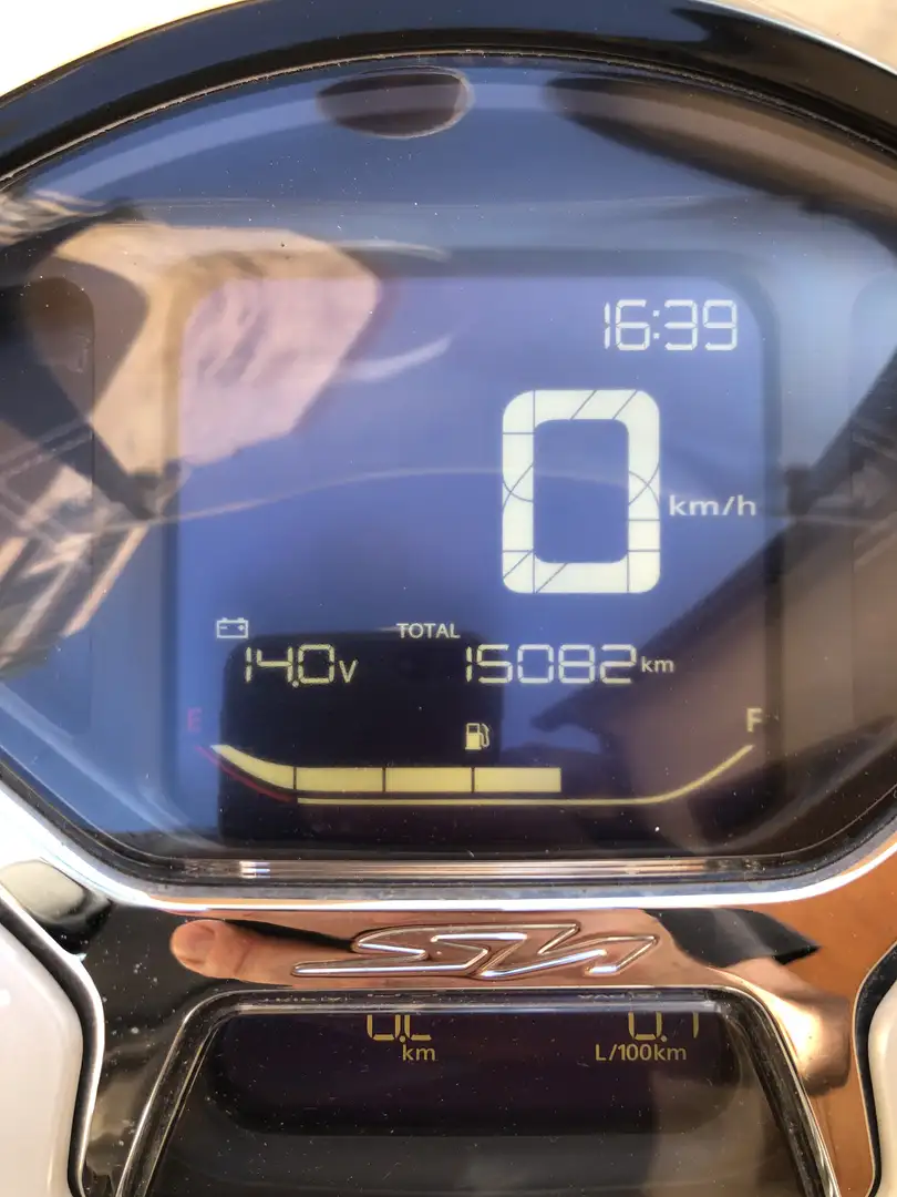 Honda SH 150i parabrezza, paramani, bauletto Bianco - 1