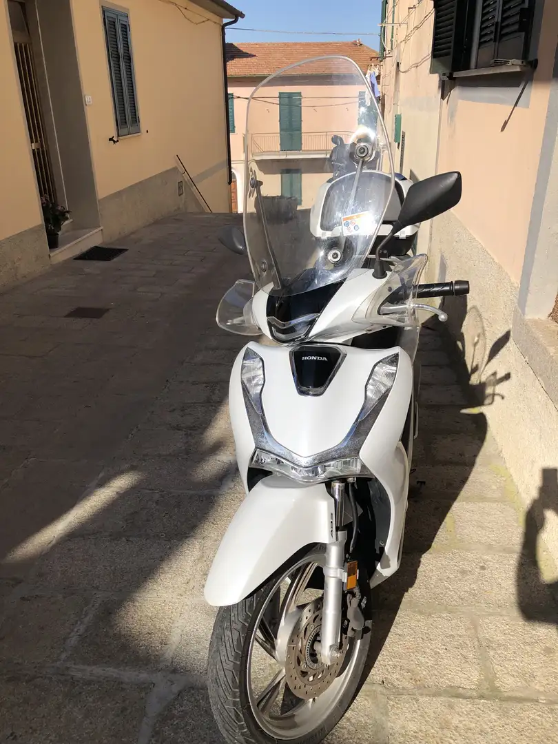 Honda SH 150i parabrezza, paramani, bauletto Bianco - 2