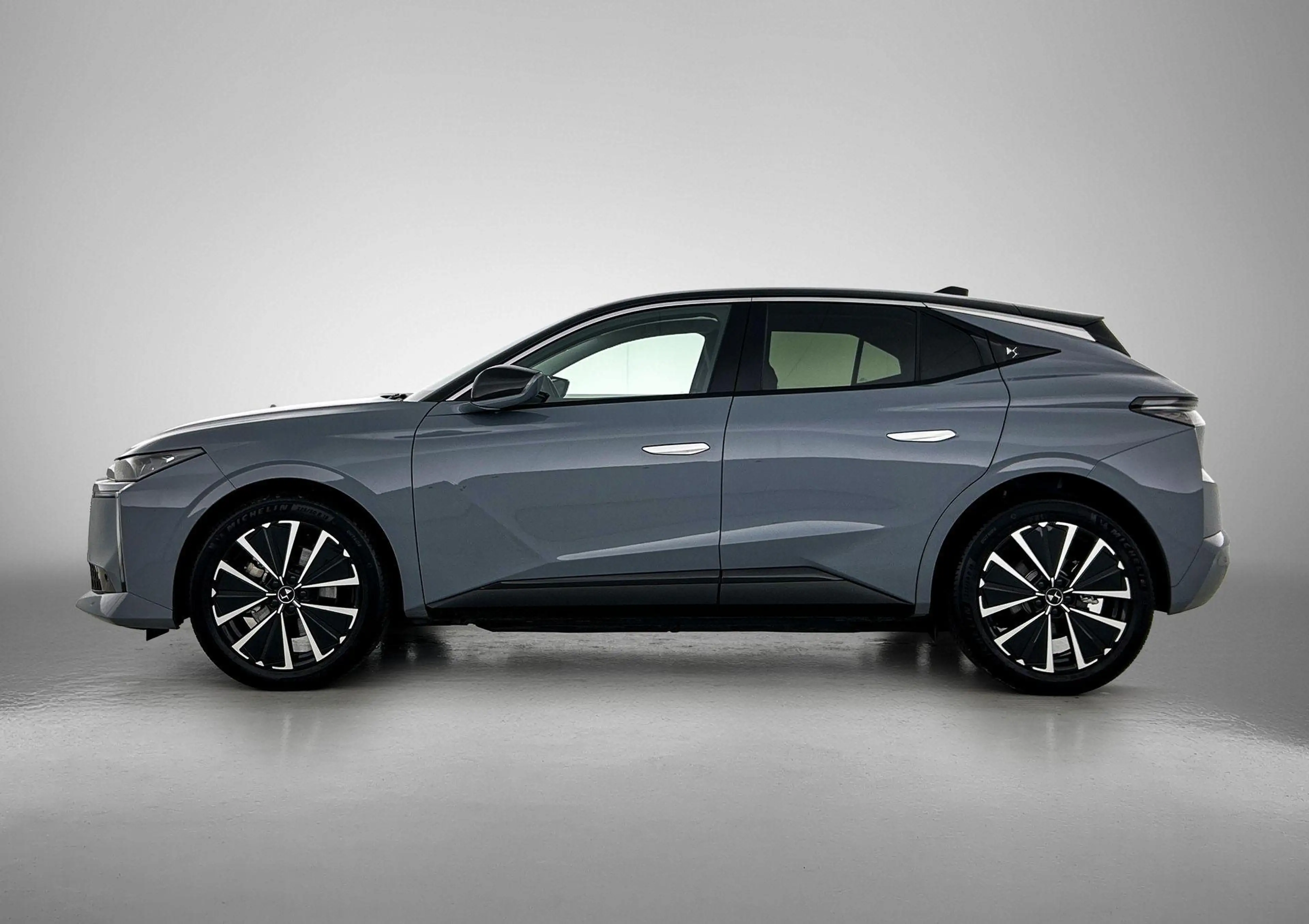 DS Automobiles N°4 E-Tense 213pk Pallas Tech Pack 58.3 kWh Automaat | — photo 5