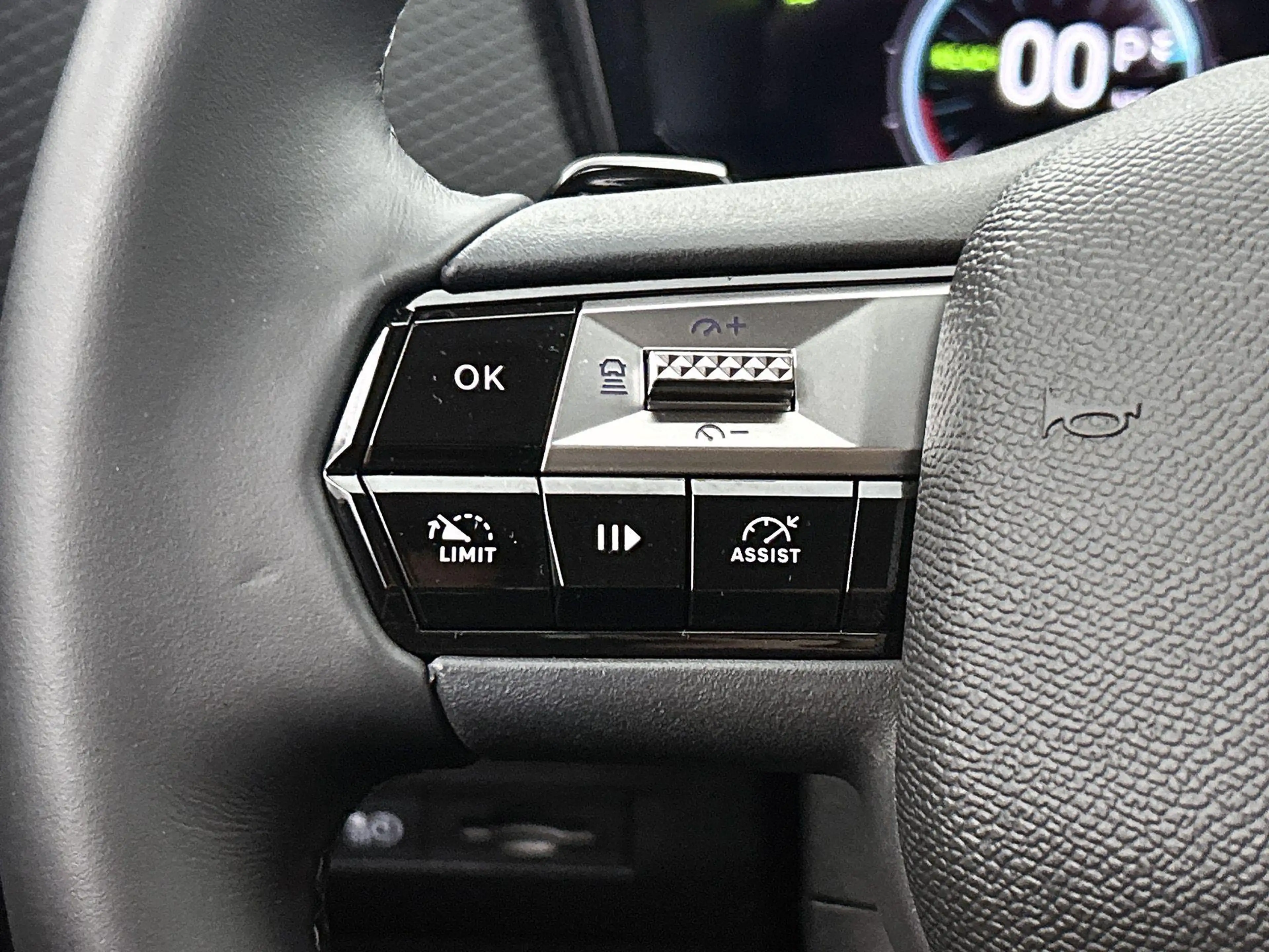 DS Automobiles N°4 E-Tense 213pk Pallas Tech Pack 58.3 kWh Automaat | — photo 15