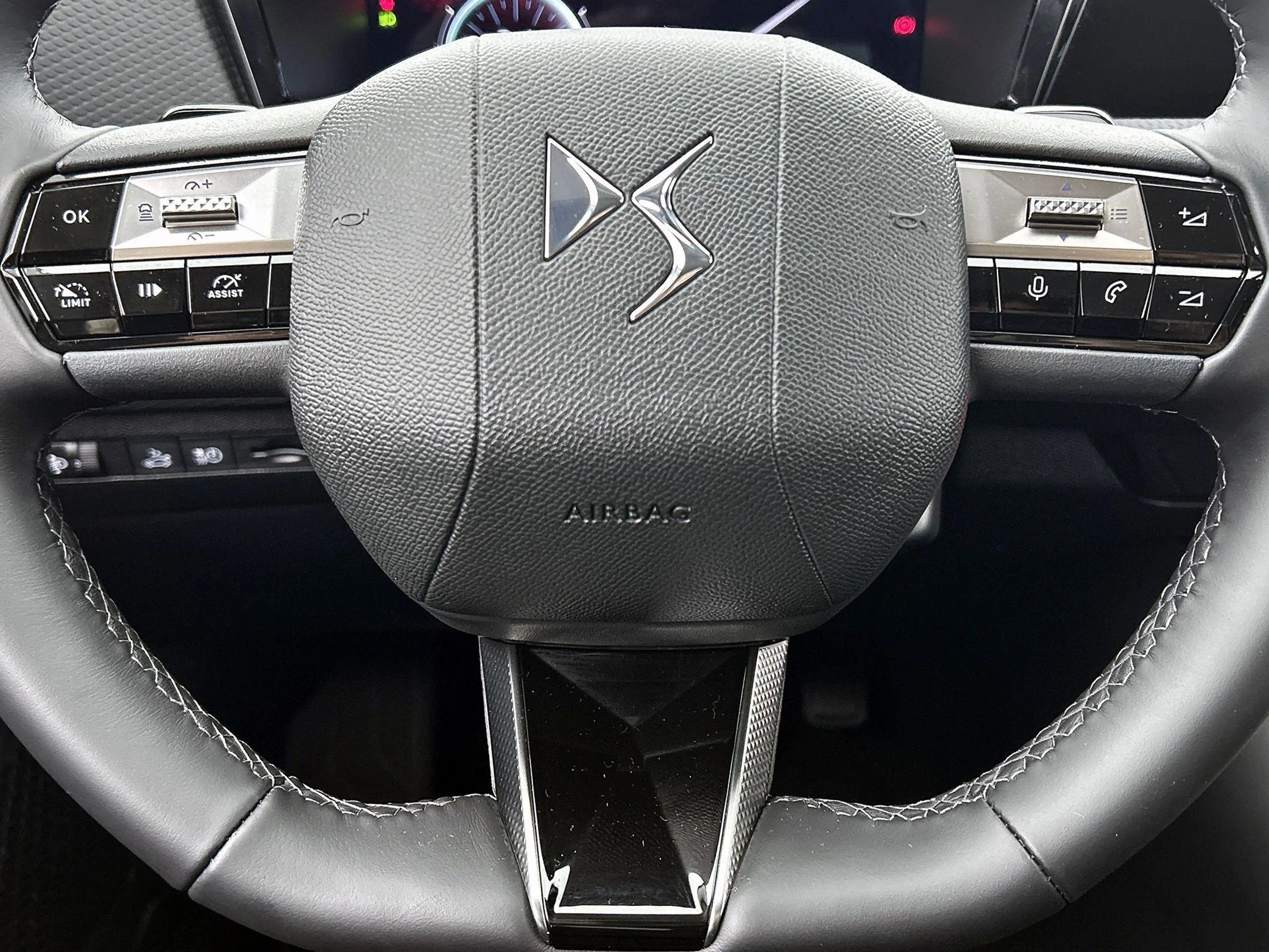 DS Automobiles N°4 E-Tense 213pk Pallas Tech Pack 58.3 kWh Automaat | — photo 13
