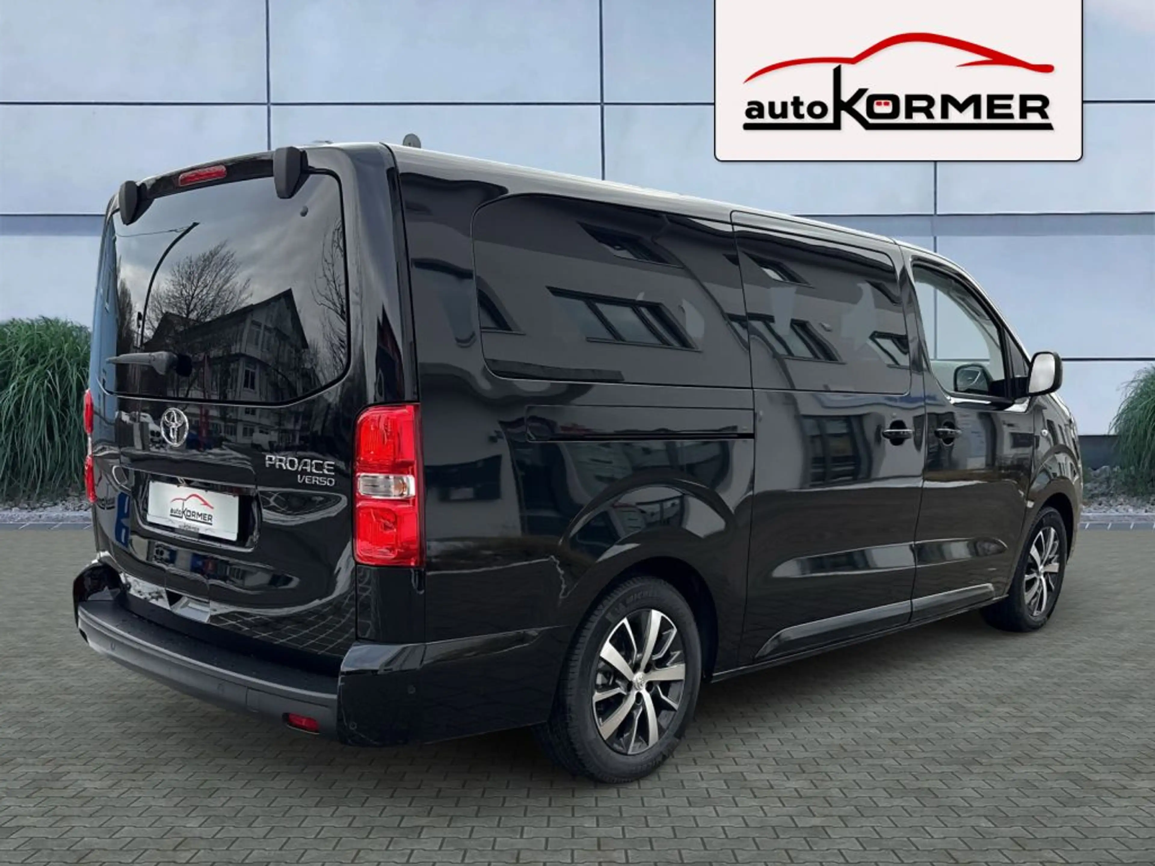 Toyota Proace Verso L2 Lounge Sthzg.,Leder,Pano,Digital,sofort — photo 2