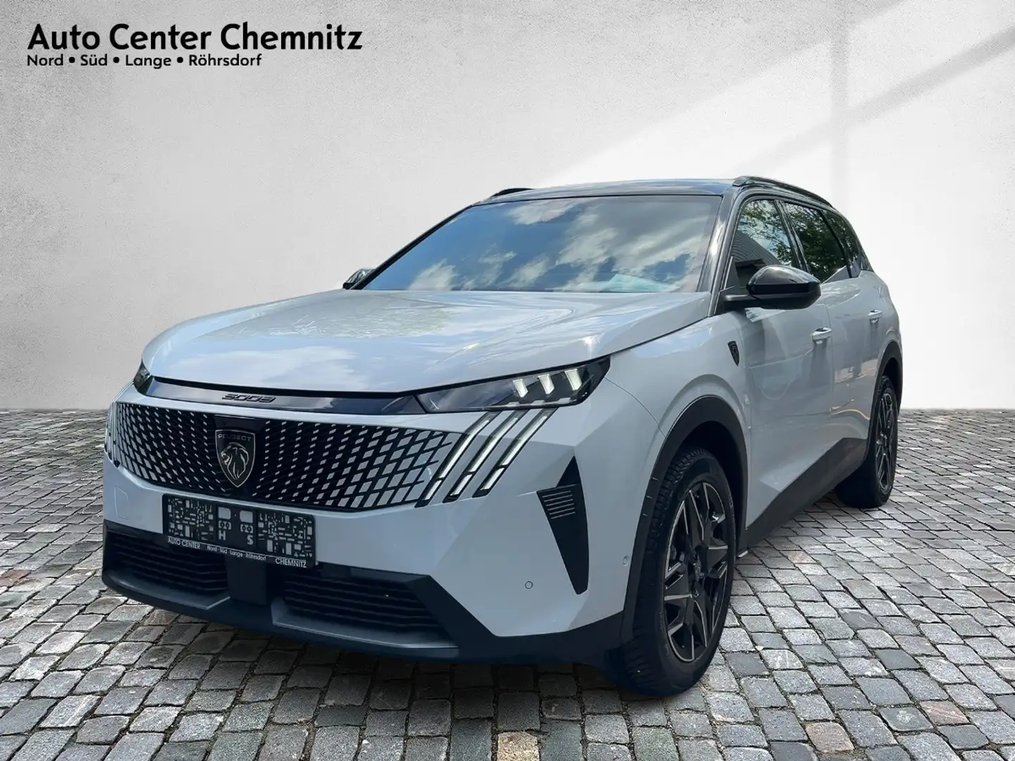 Peugeot 5008 1.2 136 GT Panorama Display Weiß - 2