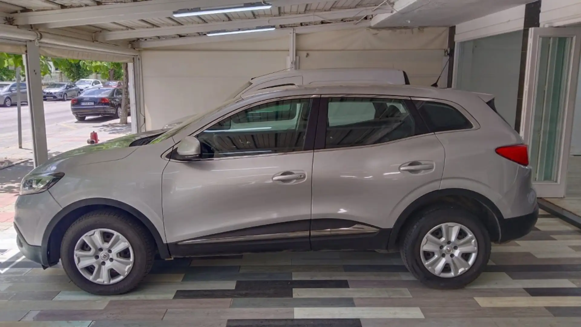 Renault Kadjar 1.6dCi Energy Zen 4WD 96kW Gris - 2