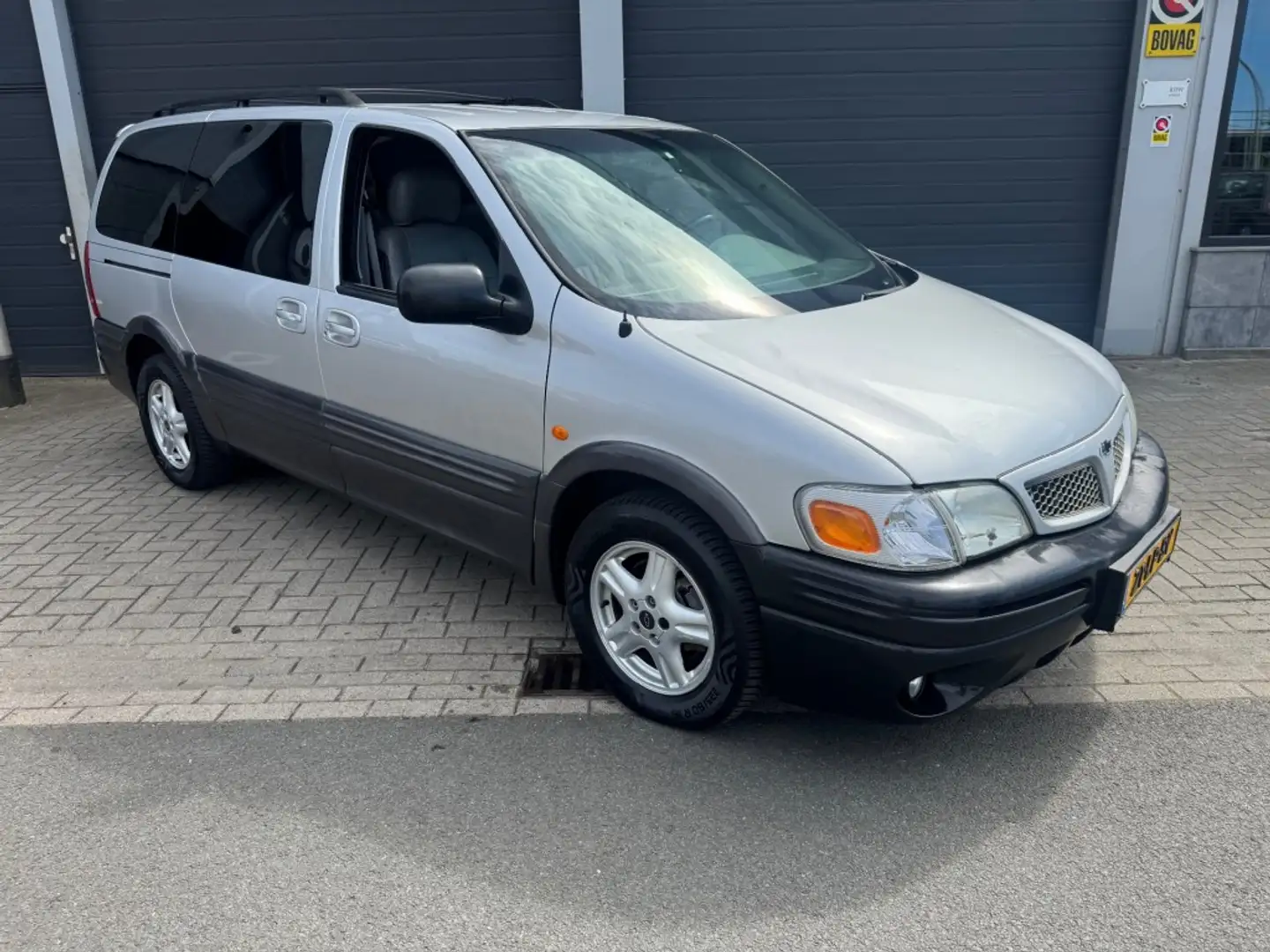 Chevrolet Trans Sport 3.4 V6 F AWD Gris - 2