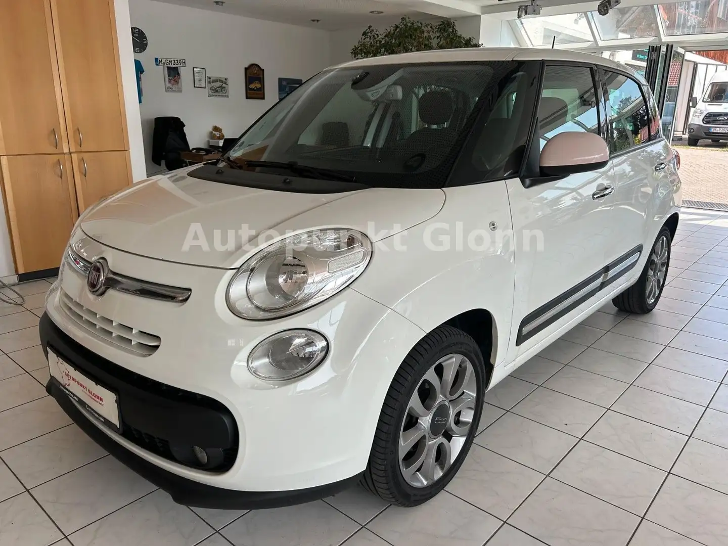 Fiat 500L *SHZ*Tempomat*Navi*Kamera*Automa.* Weiß - 2