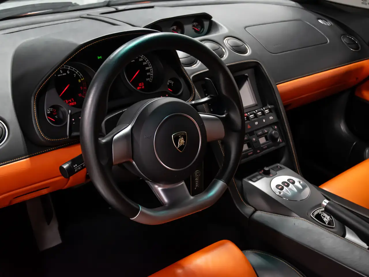 Lamborghini Gallardo снимка Lamborghini Gallardo