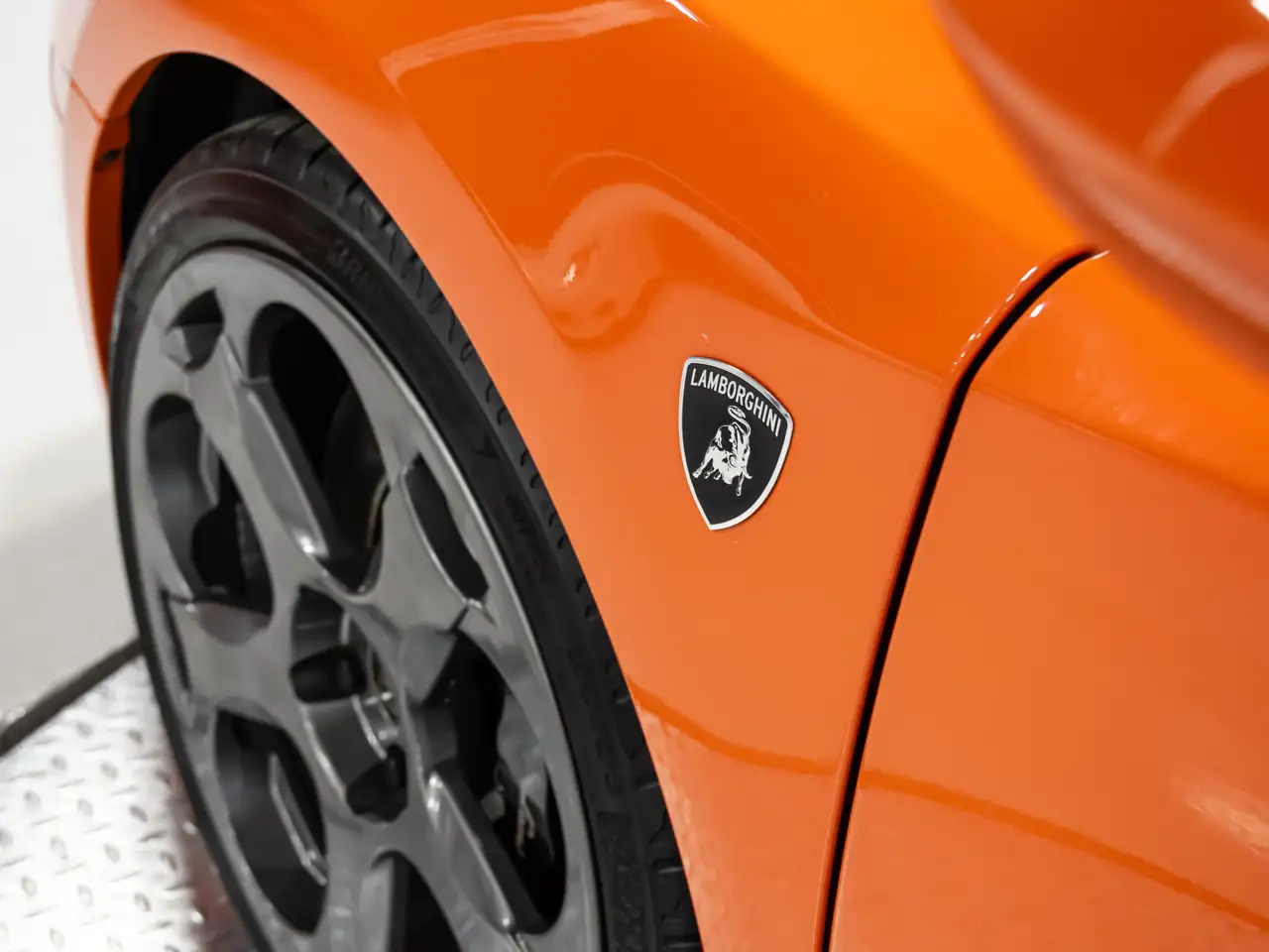 Lamborghini Gallardo снимка Lamborghini Gallardo