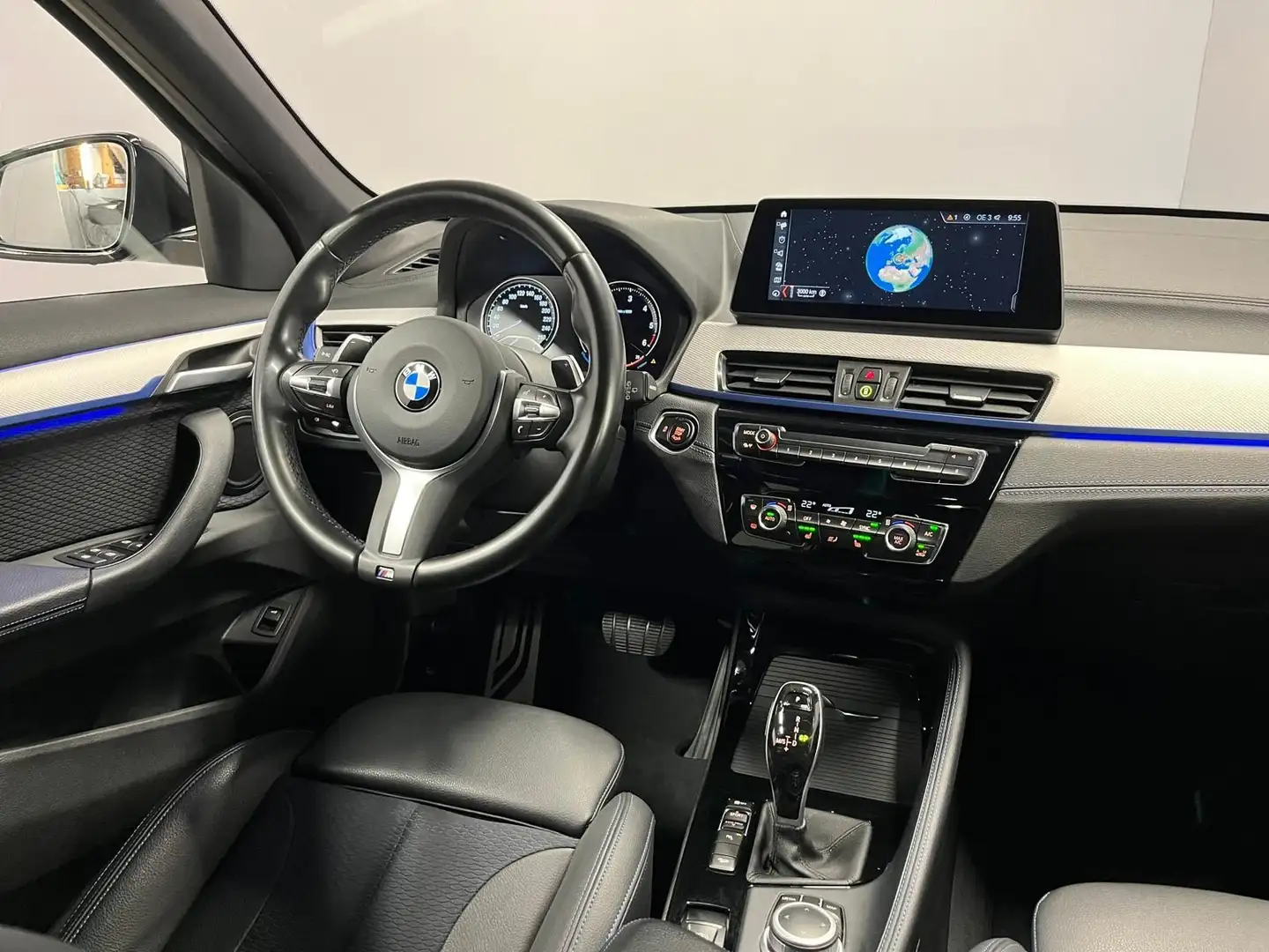 BMW X1 xDrive18d Aut. ***LED | M-Sport | e-Sitze*** Schwarz - 2