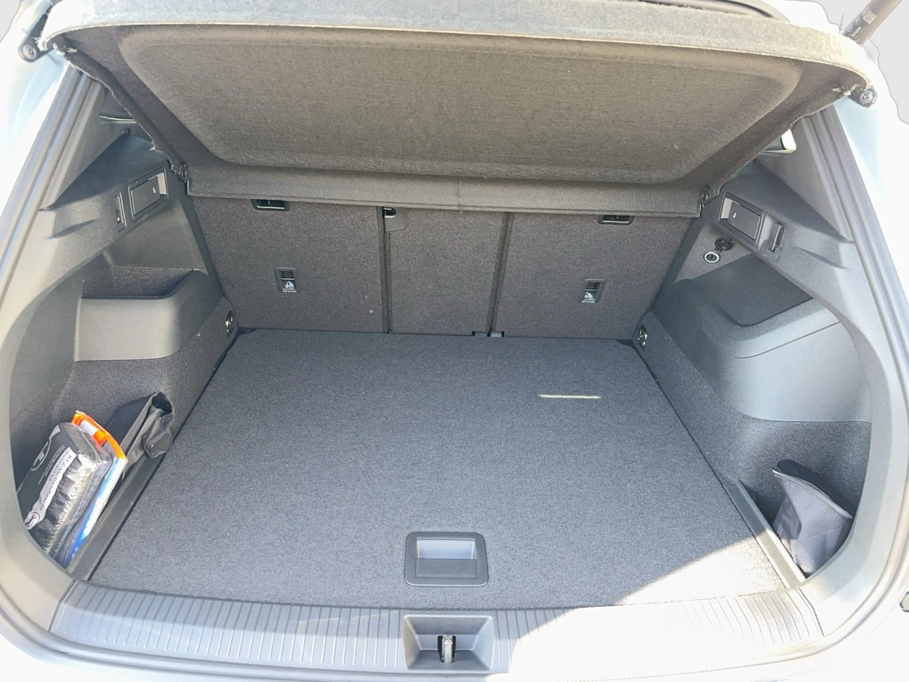 Volkswagen Tiguan Sport TDI 4MOTION DSG — photo 11