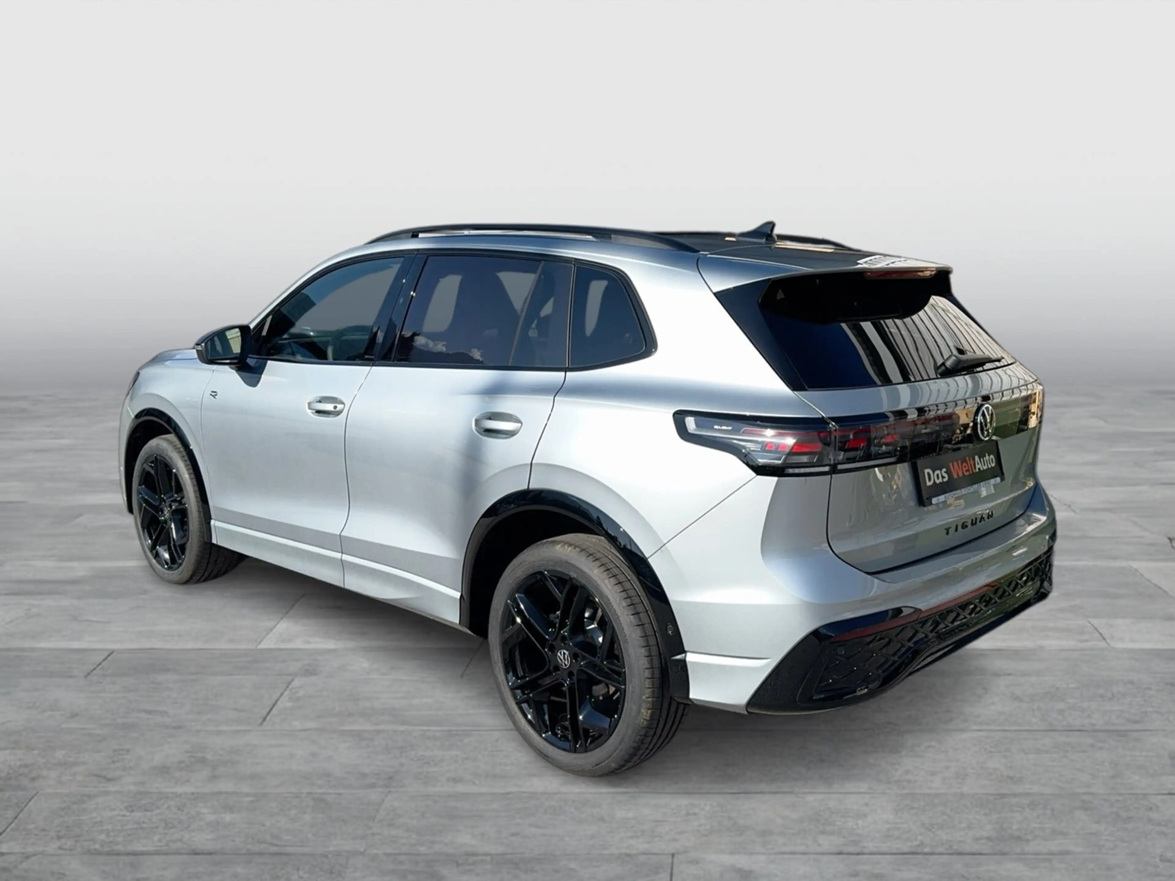 Volkswagen Tiguan Sport TDI 4MOTION DSG — photo 3