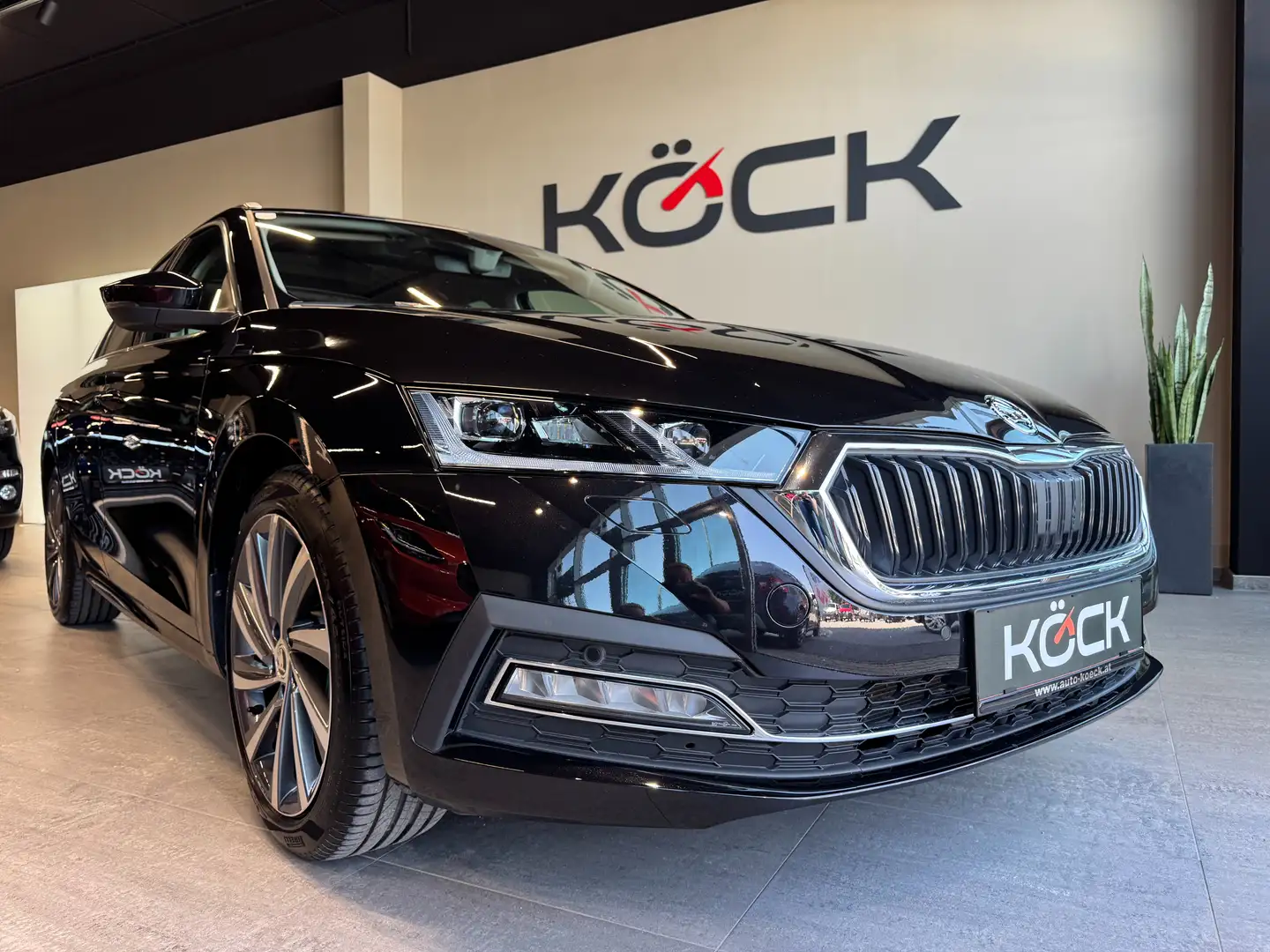 Skoda Octavia Style 4x4 Zwart - 2
