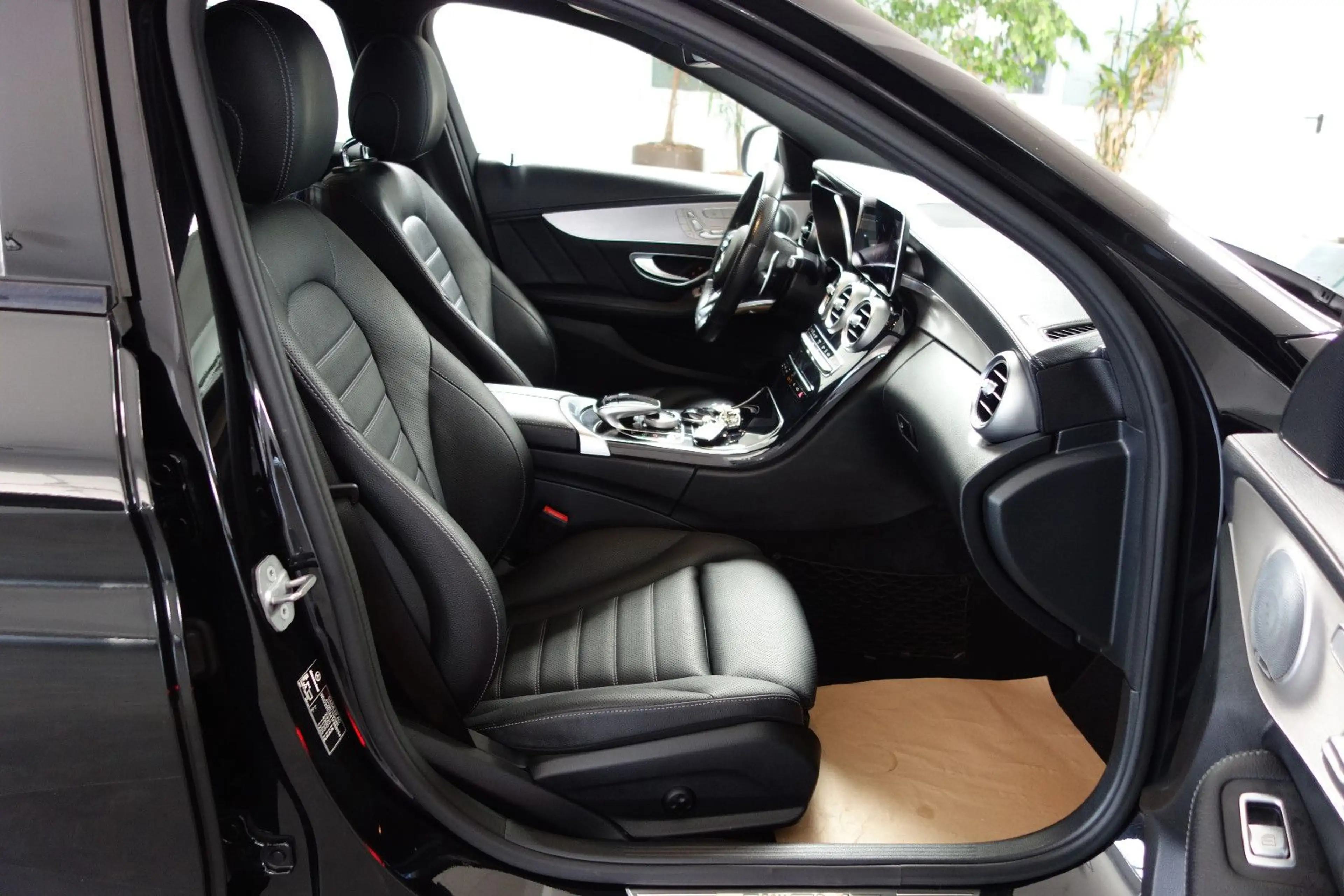 Mercedes-Benz C 43 AMG T Night 9G/360°/Distr/Widescreen/19-Zol — photo 15