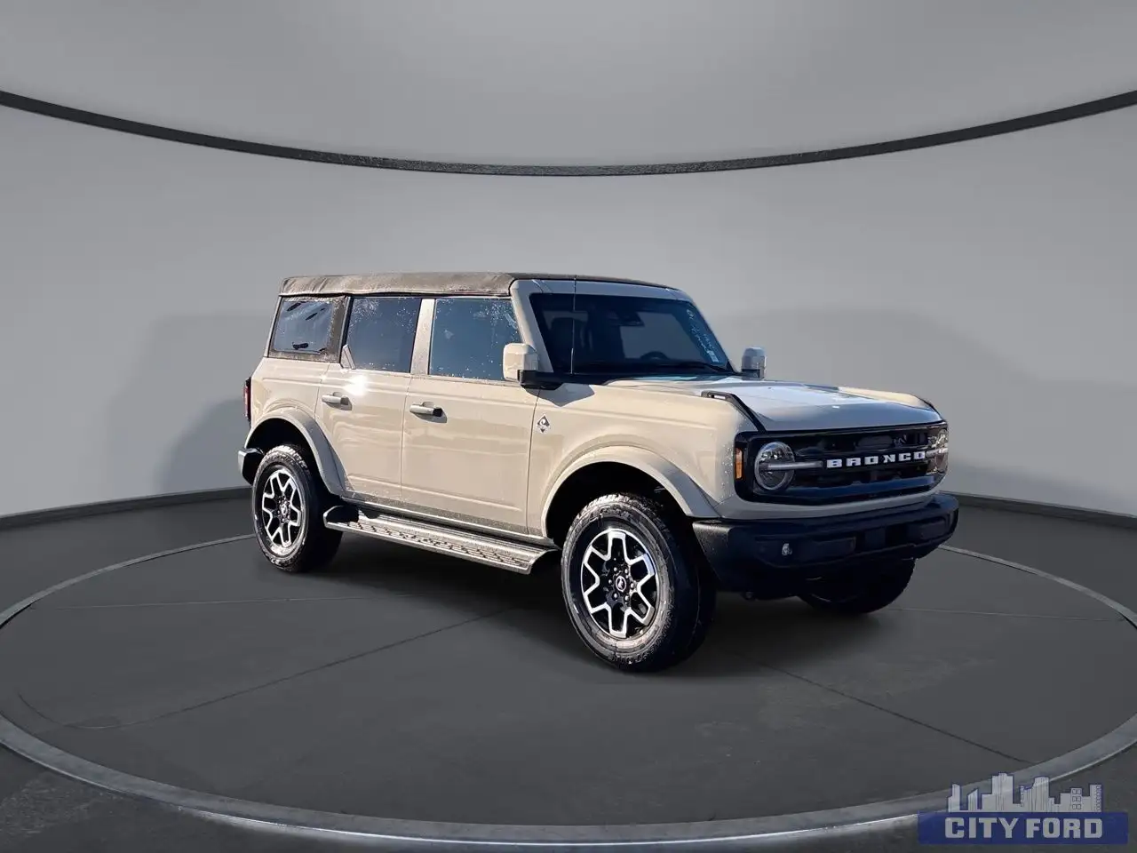Ford Bronco снимка Ford Bronco