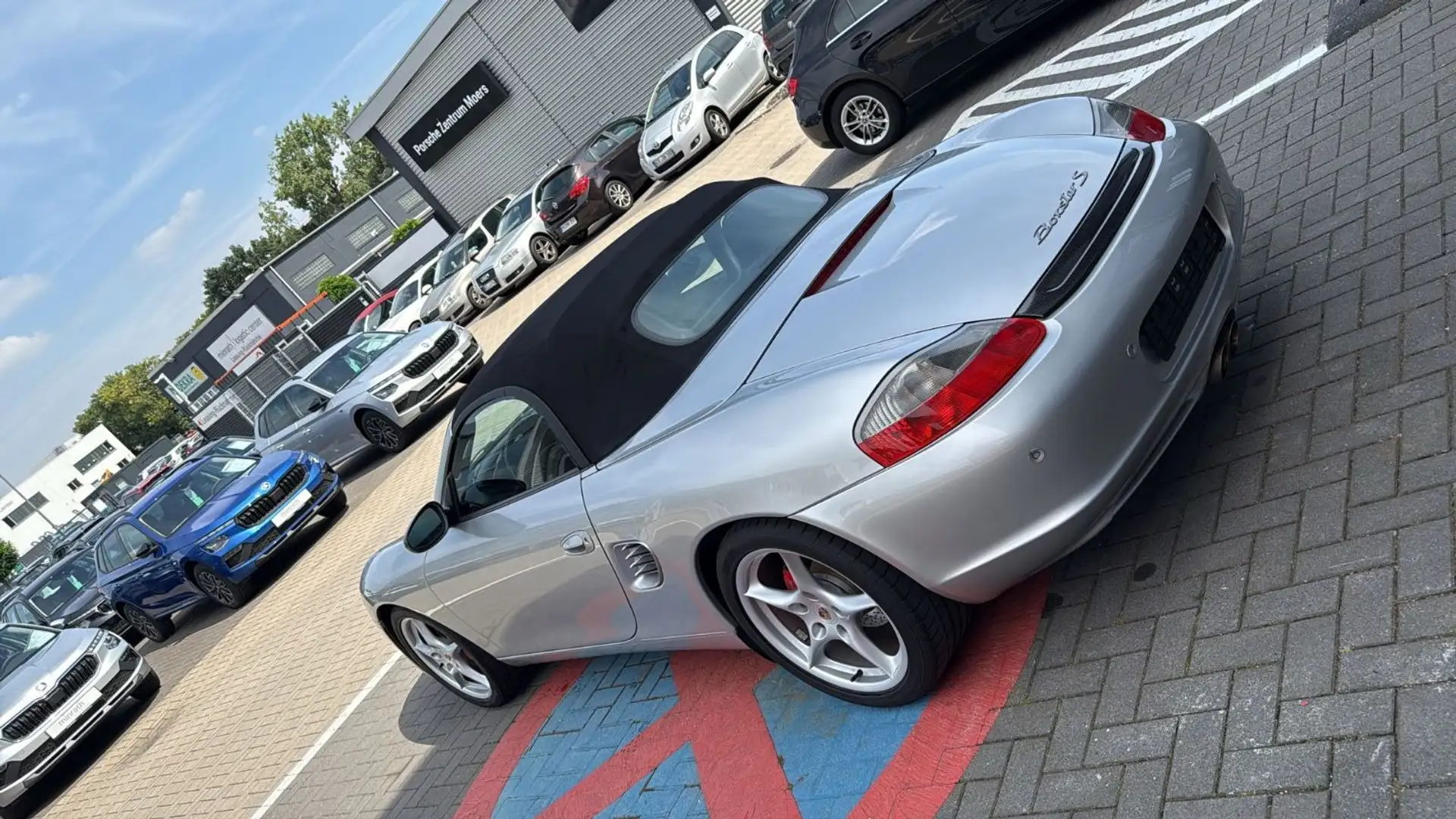 Porsche Boxster S *Bose*Alarm*Bi-Xenon*PCM*LM18*DSP* Silber - 2