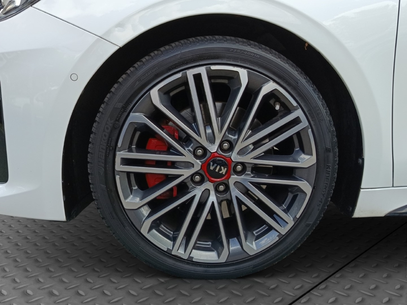 Kia ProCeed / pro_cee'd GT 1.6 T-GDi *PANORAMA*LED*LEDER*CARPLAY*CAM* — photo 6