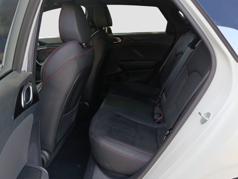 Kia ProCeed / pro_cee'd GT 1.6 T-GDi *PANORAMA*LED*LEDER*CARPLAY*CAM* — photo 8