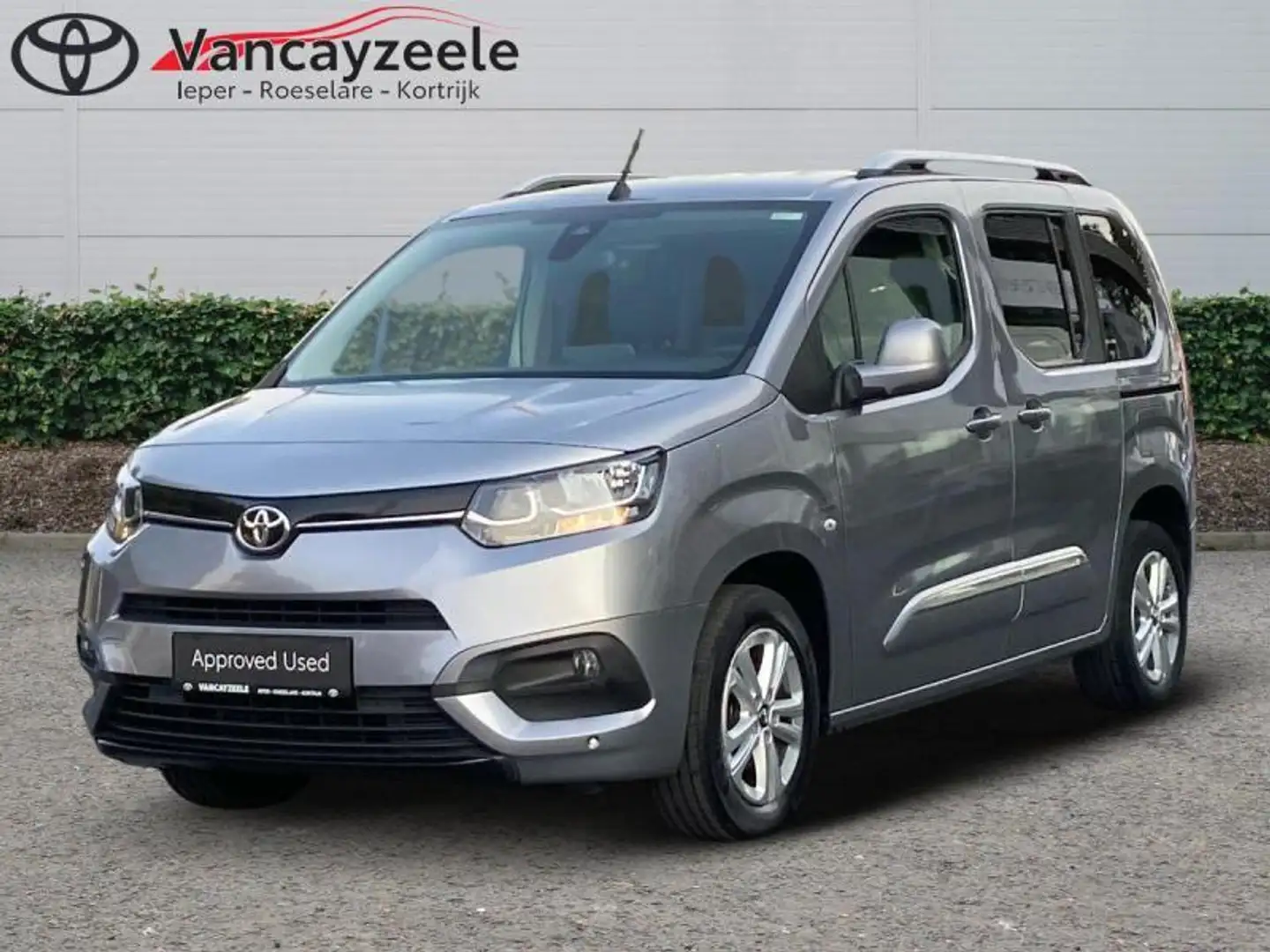 Toyota Verso MPV+cam+nav+sens V&A Šedá - 1