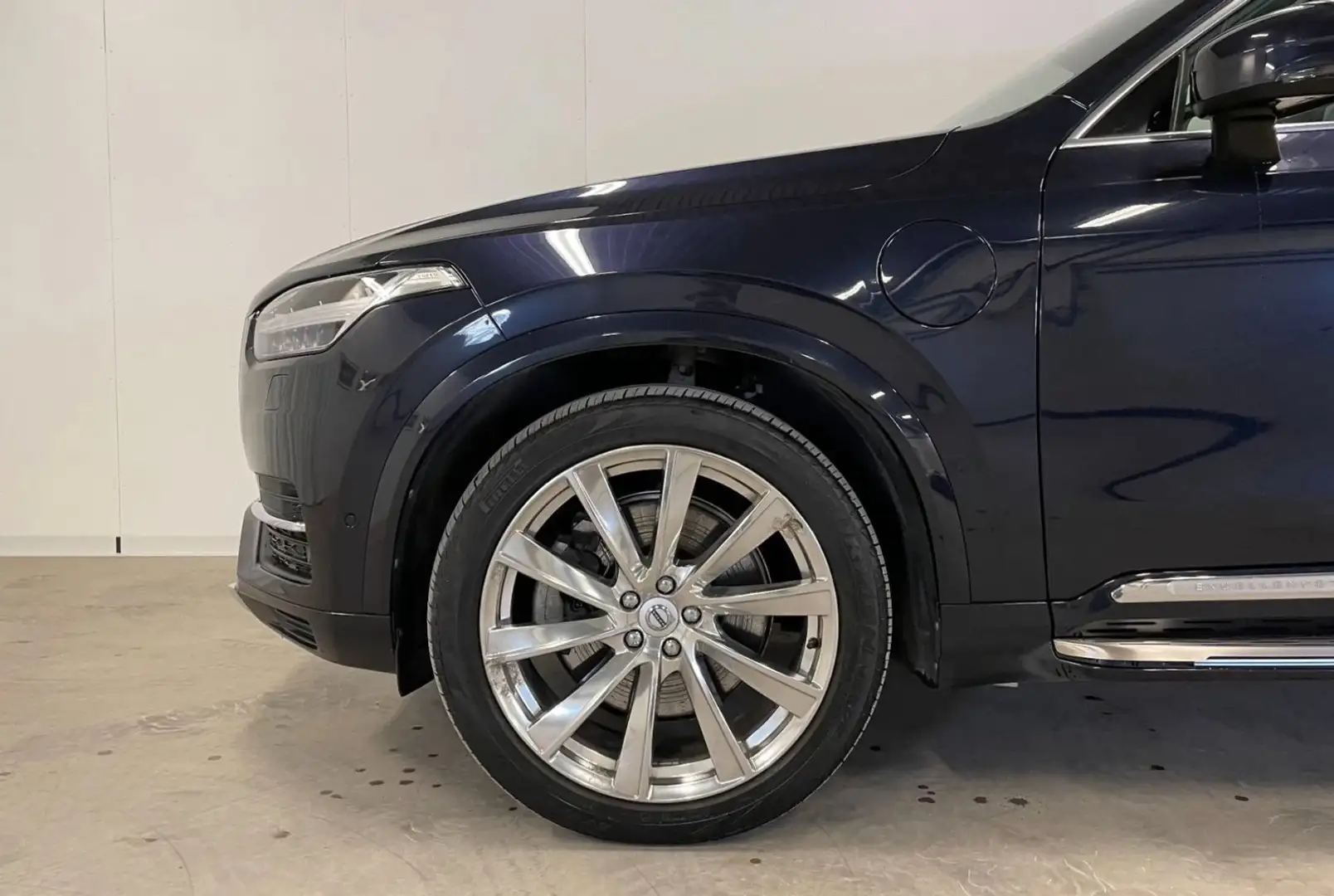Volvo XC90 Excellence Plug-In Hybrid AWD Blau - 2