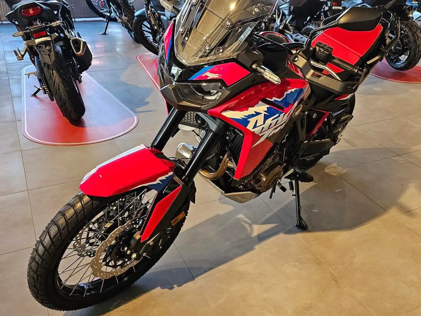 Honda CRF 1100 Africa Twin Czerwony - 1