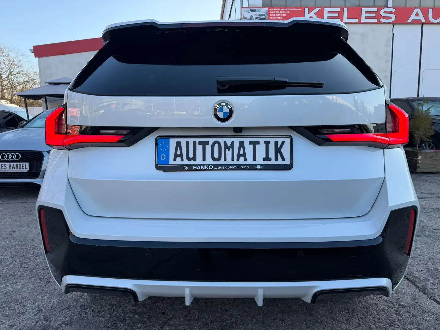 BMW X1 18 i sDrive M Sport Paket Weiß - 2