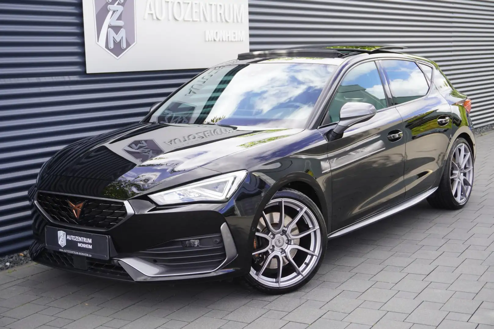 CUPRA Leon VZ DSG|VIRTUAL|PANORAMA|KAMERA|BEATS|ACC| Schwarz - 1