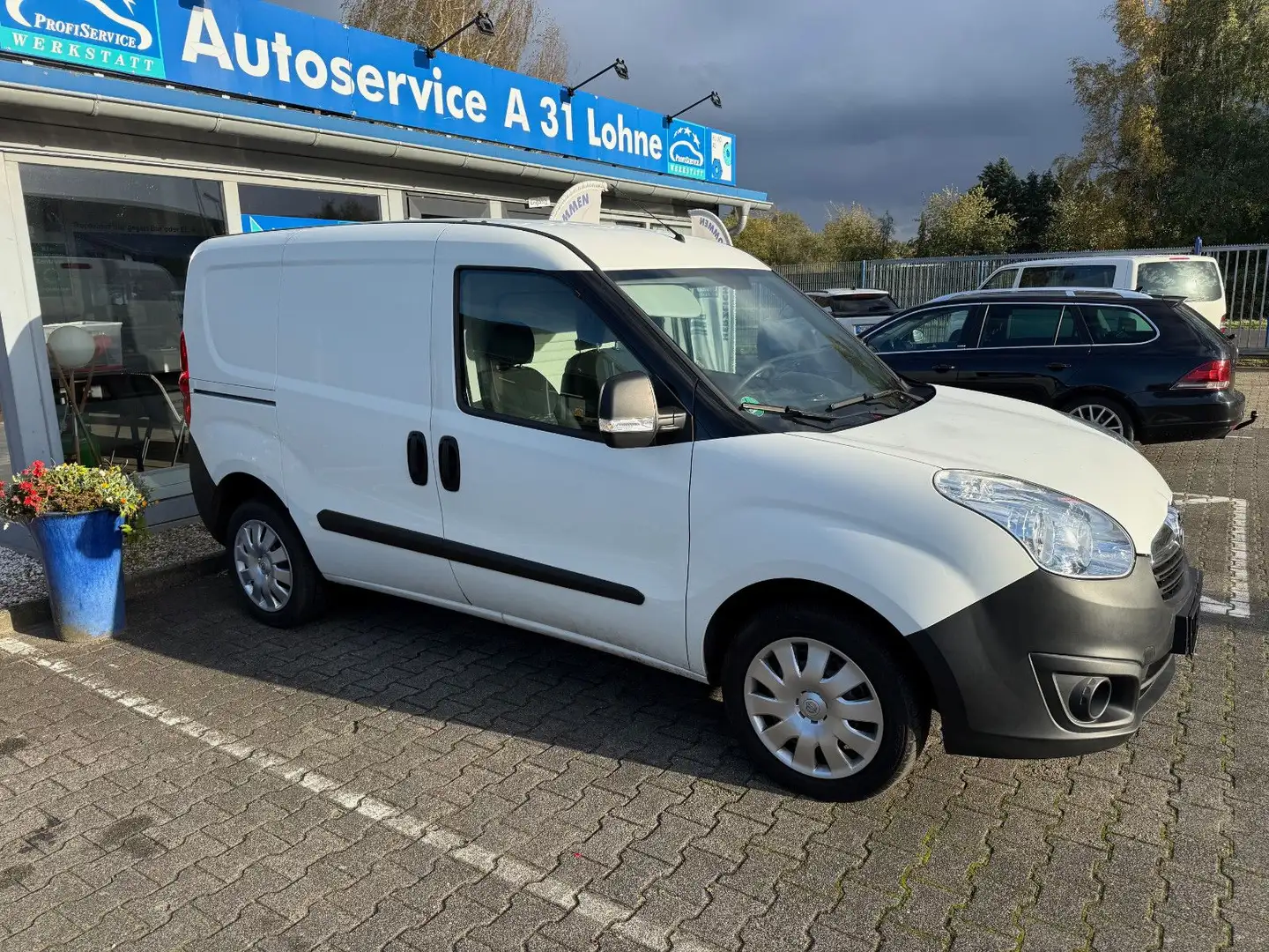 Opel Combo D 30 Jahre Edition Kasten L1H1 2,2t Weiß - 2